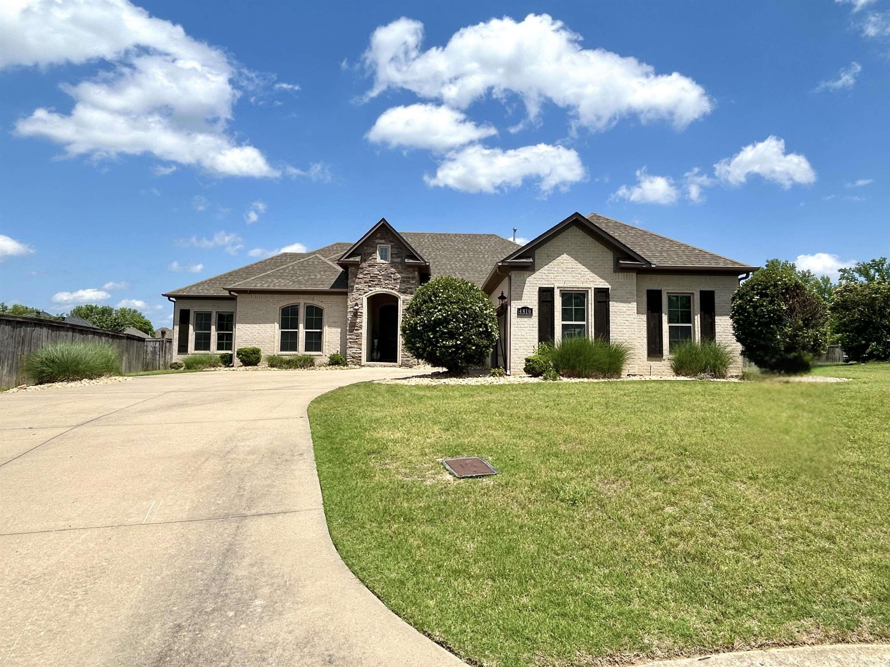 4810  Peterson  Conway, AR