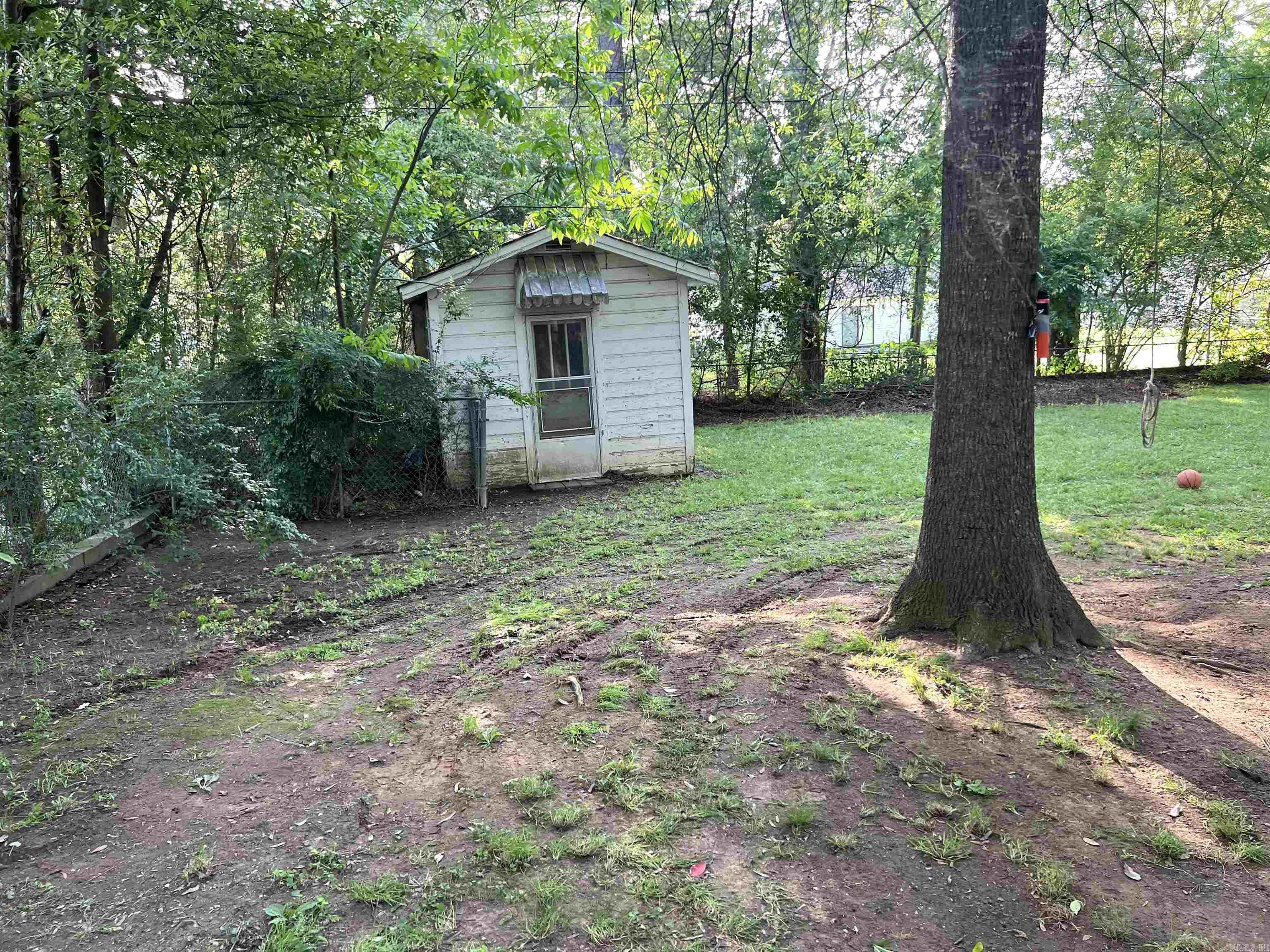 903  Randall  Searcy, AR