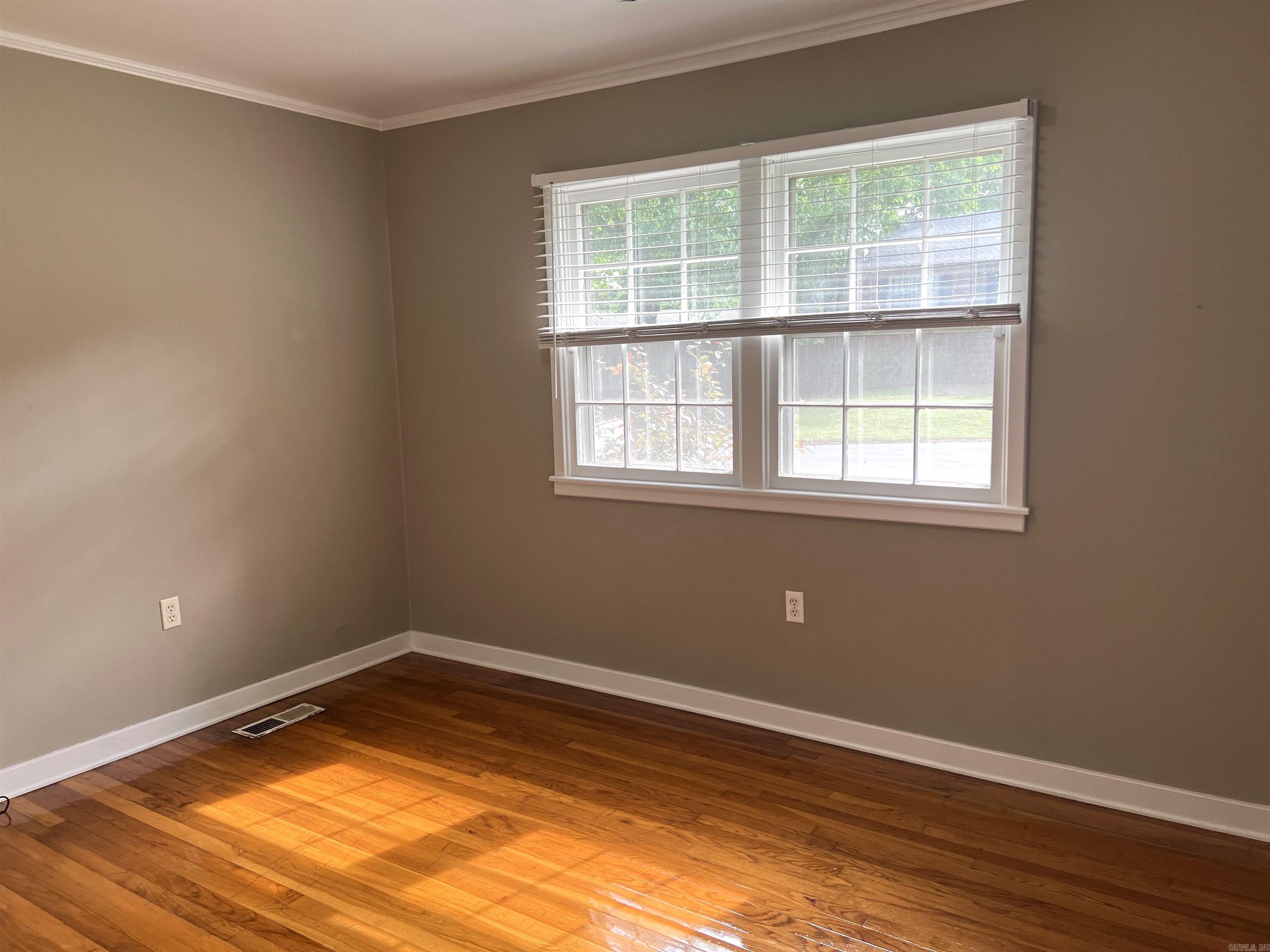 903  Randall  Searcy, AR