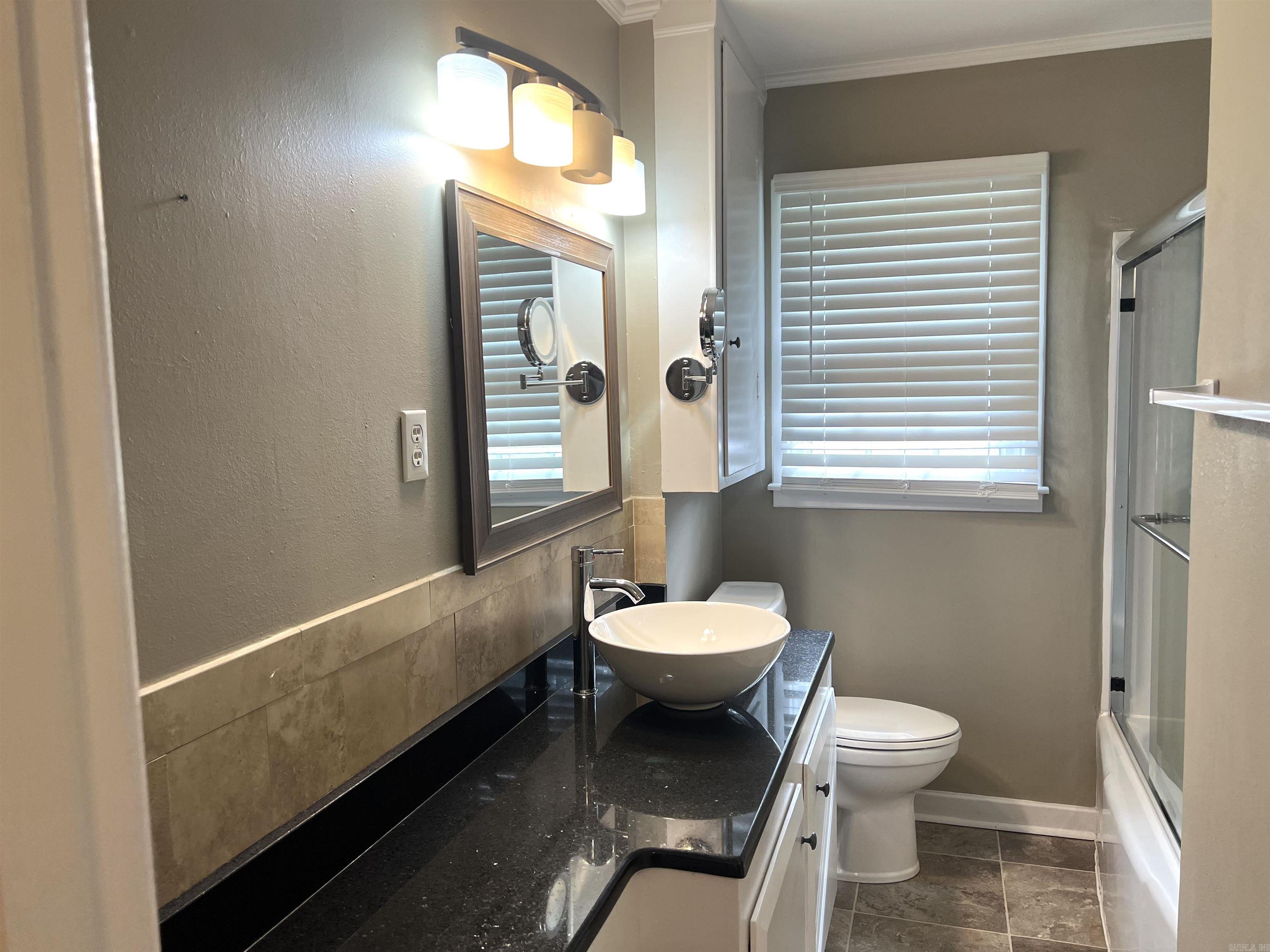 903  Randall  Searcy, AR