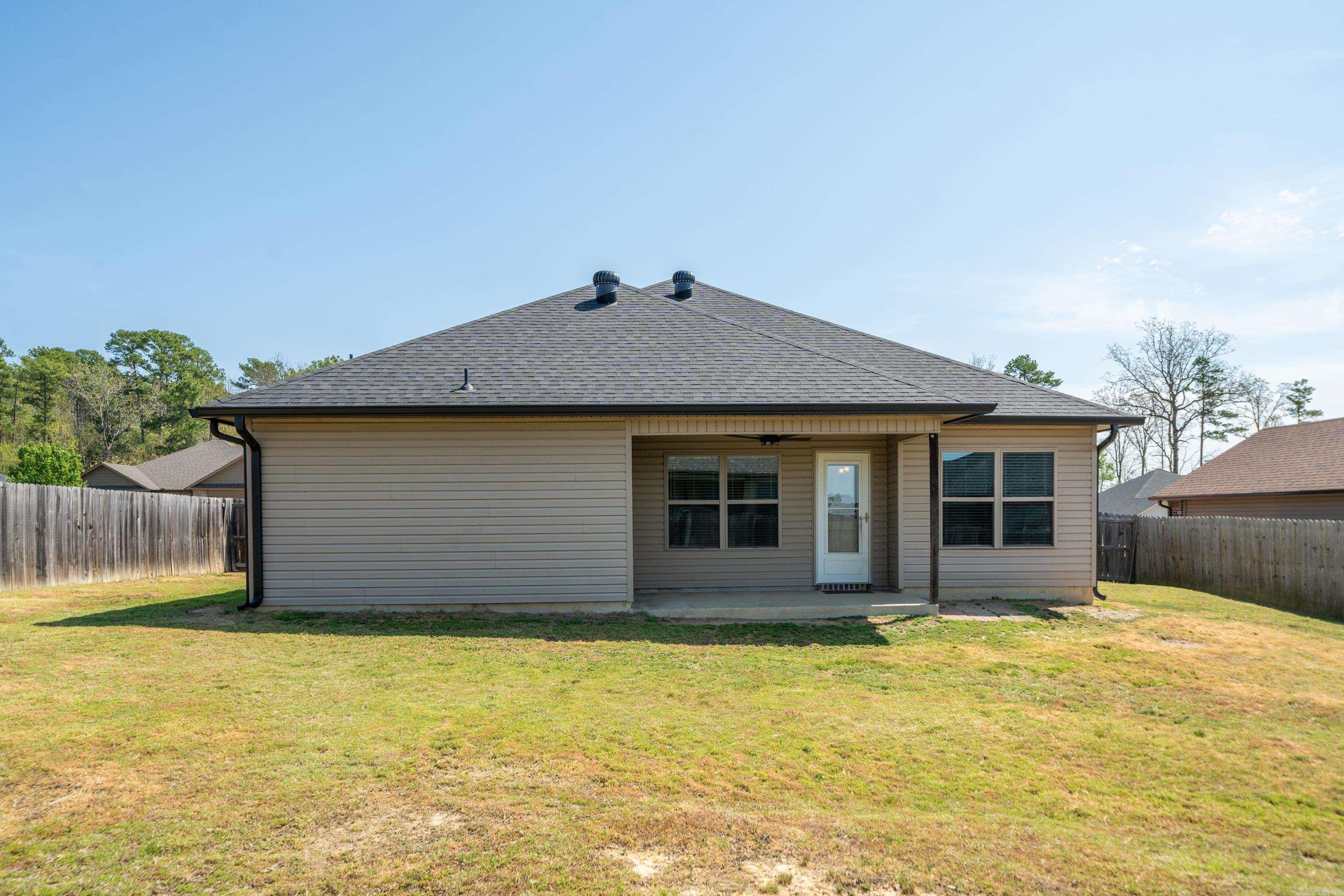156  Cambridge Drive  Hot Springs National Park, AR