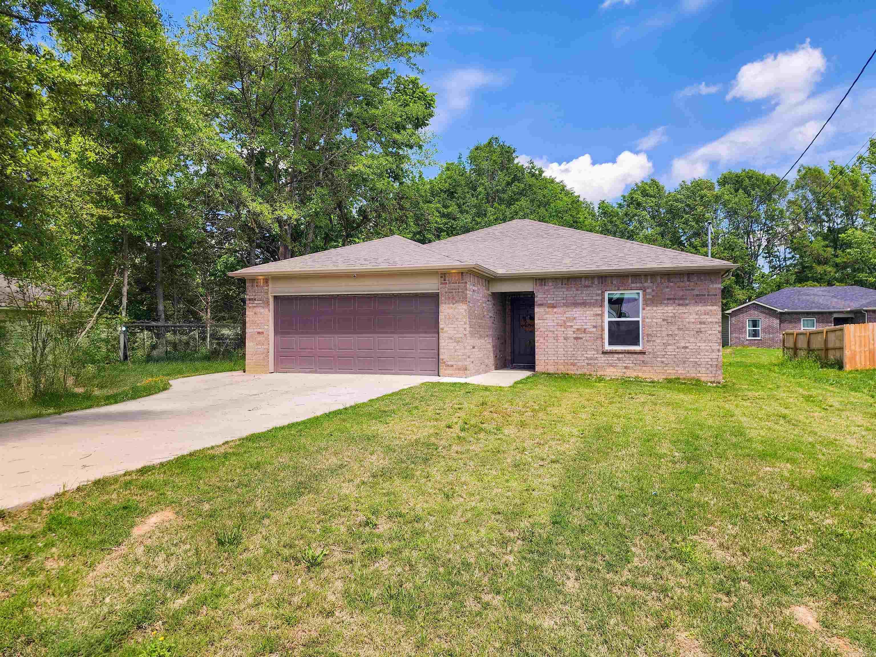 505 E Mississippi  Beebe, AR