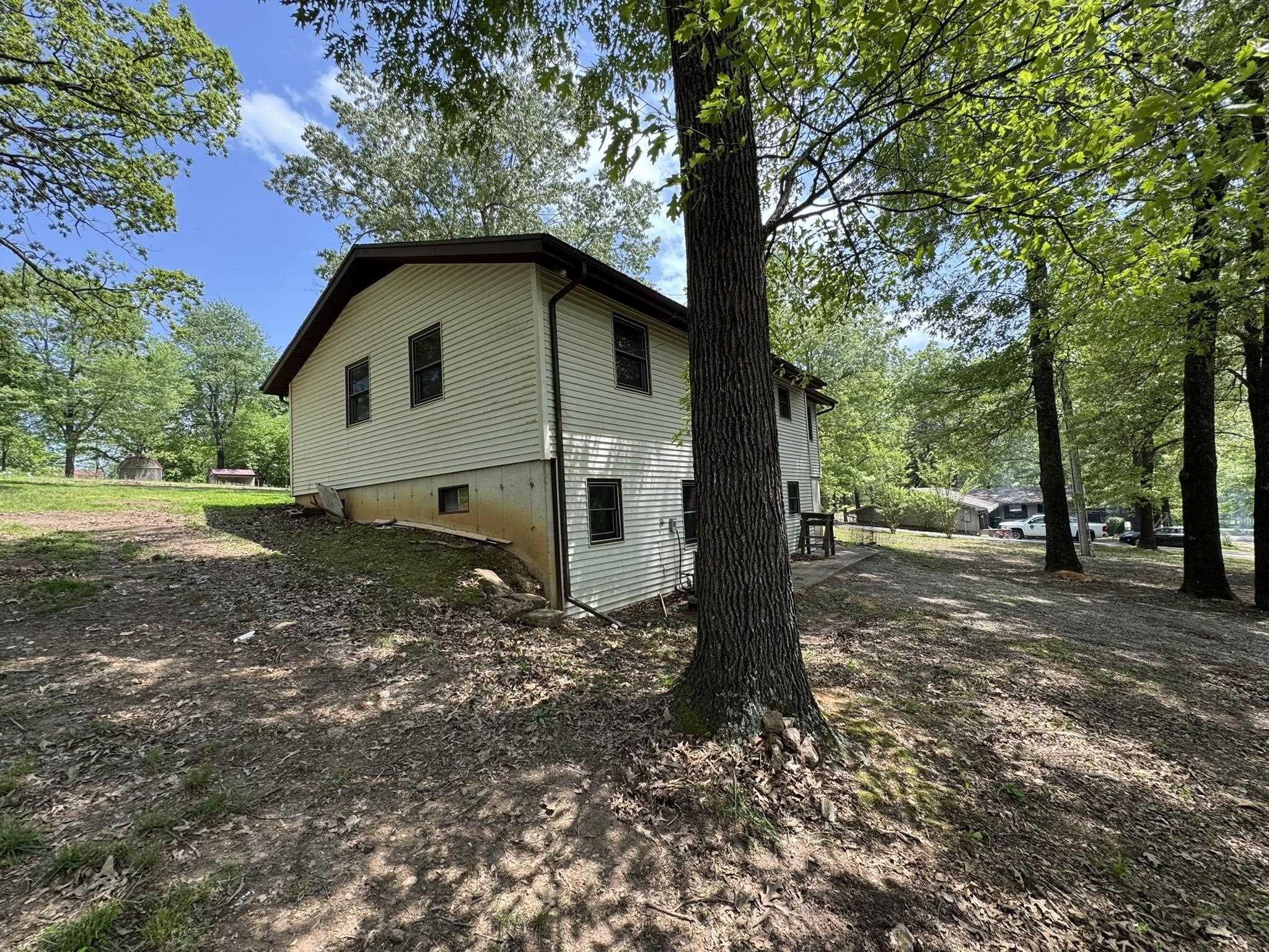 155  Walnut  Yellville, AR