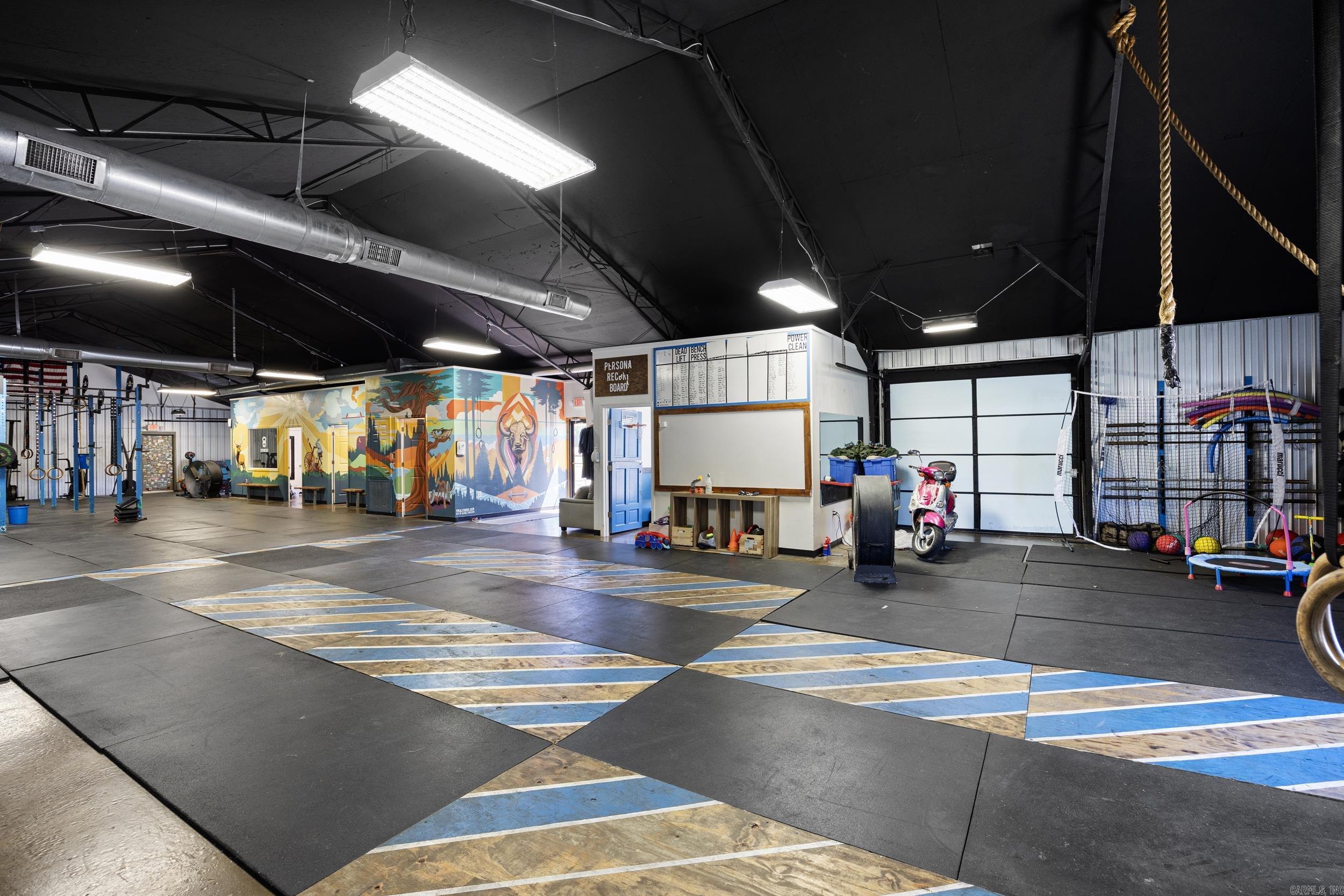 900 W E  Russellville, AR