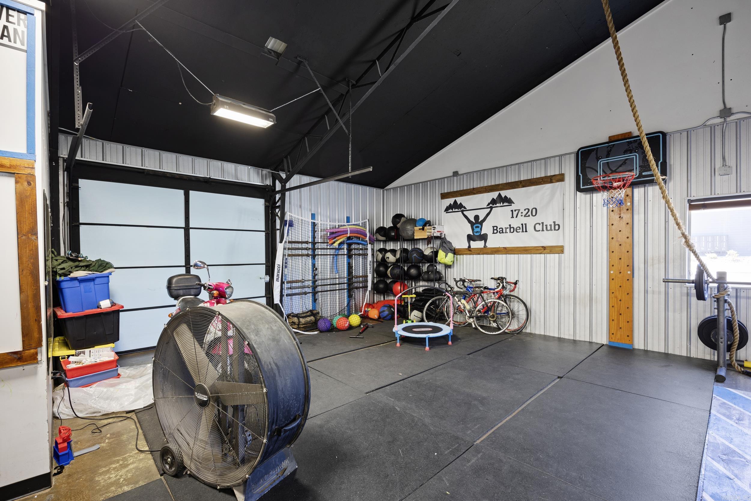 900 W E  Russellville, AR