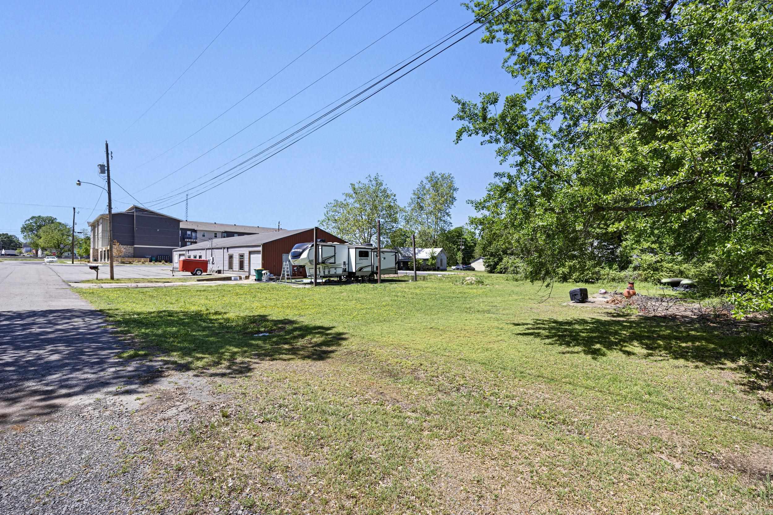 900 W E  Russellville, AR