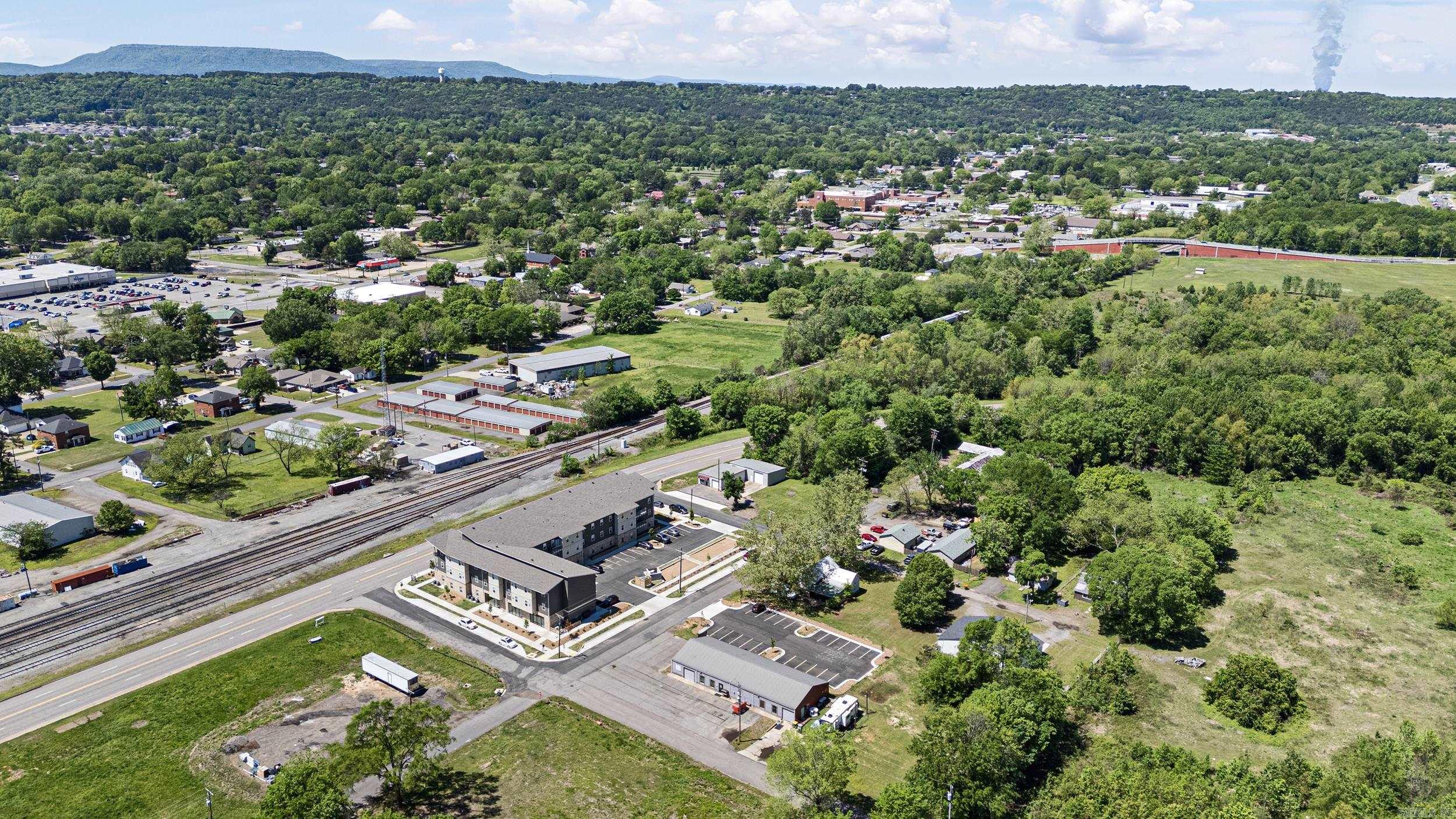 900 W E  Russellville, AR