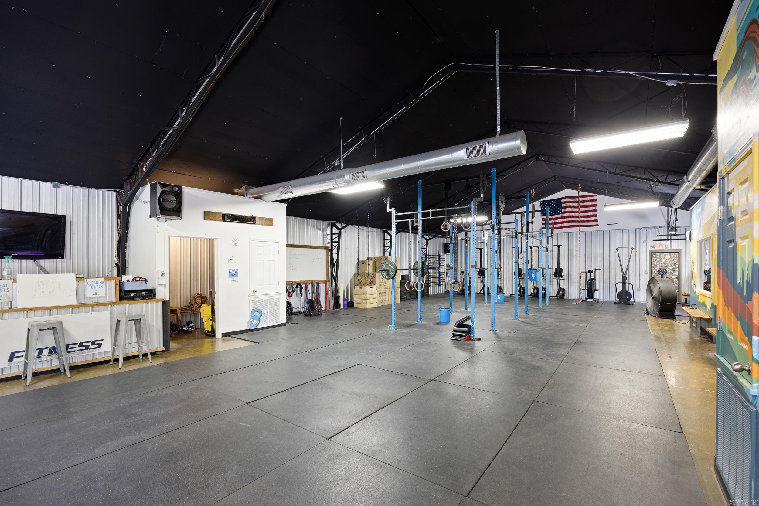900 W E  Russellville, AR