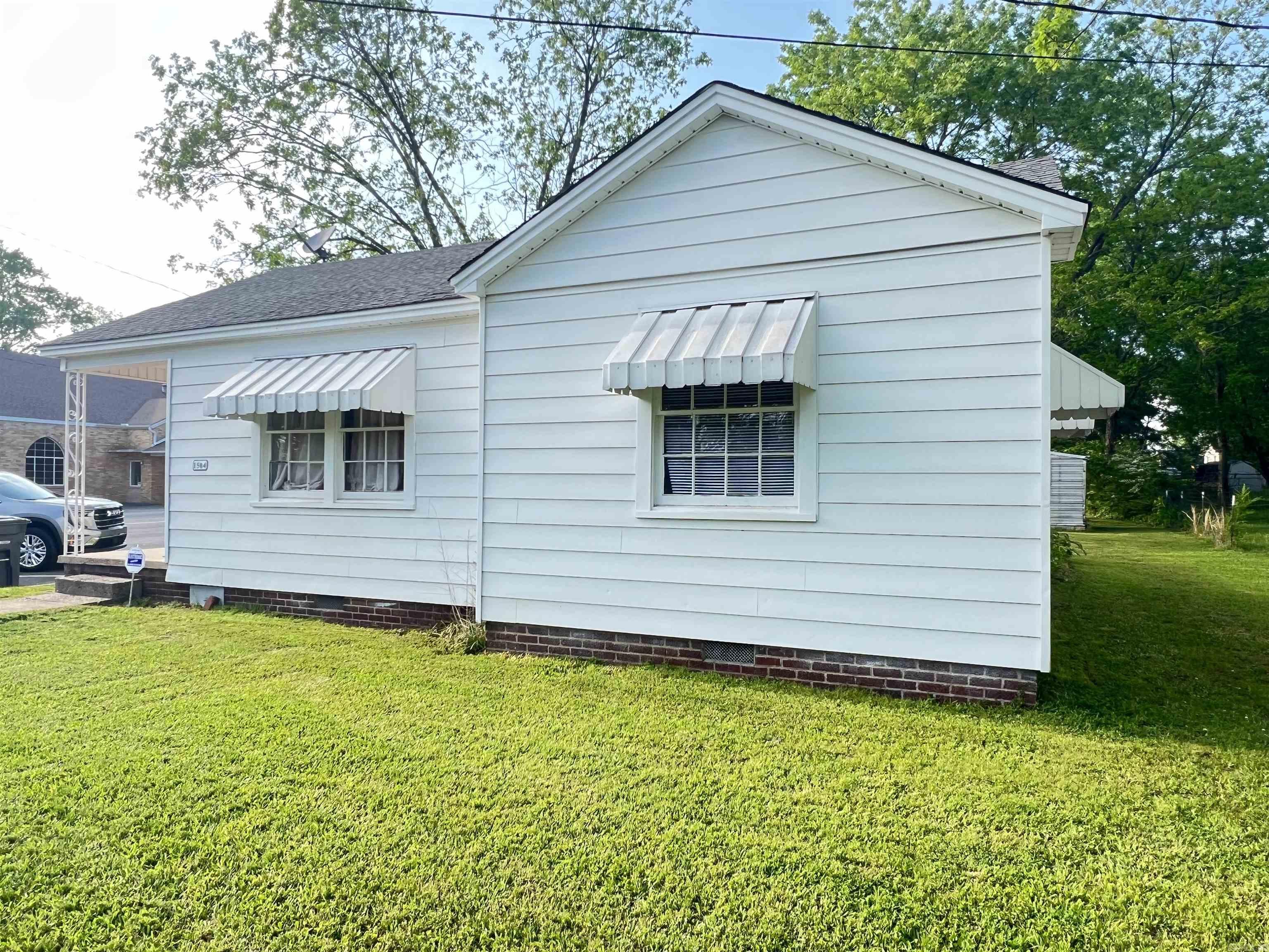 1504 W Center  Searcy, AR