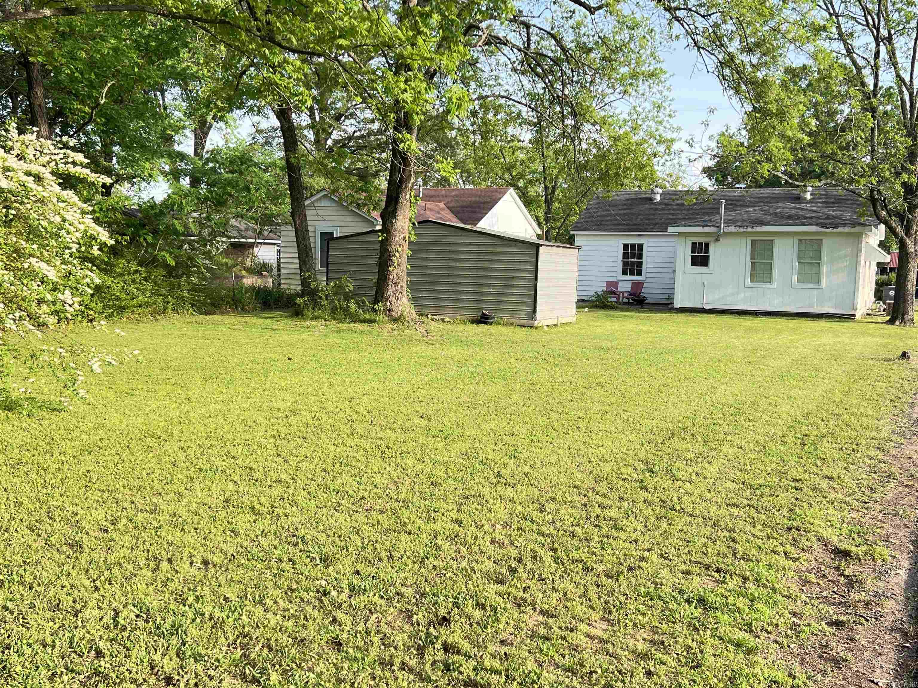 1504 W Center  Searcy, AR