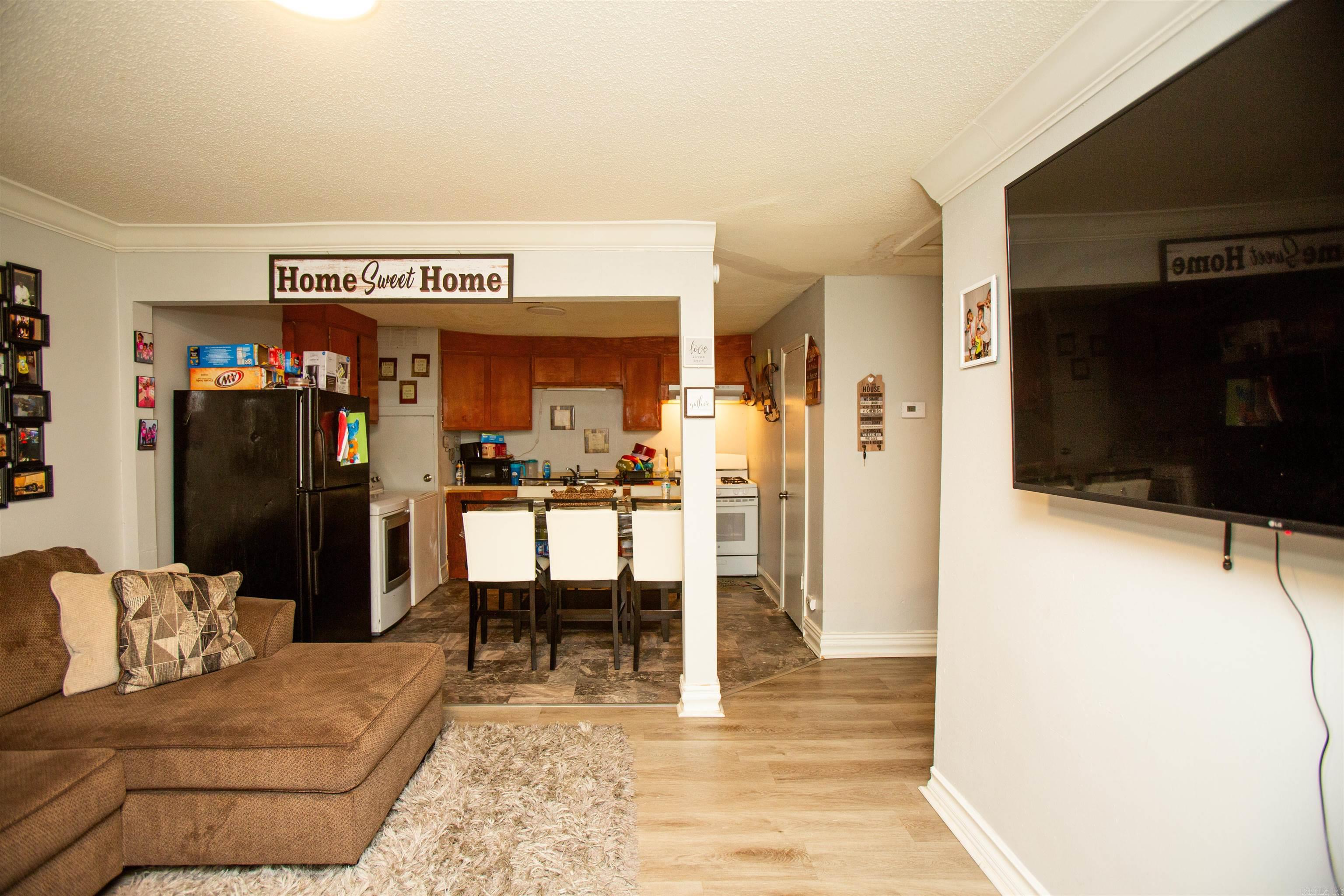 2101  Simpson  Little Rock, AR
