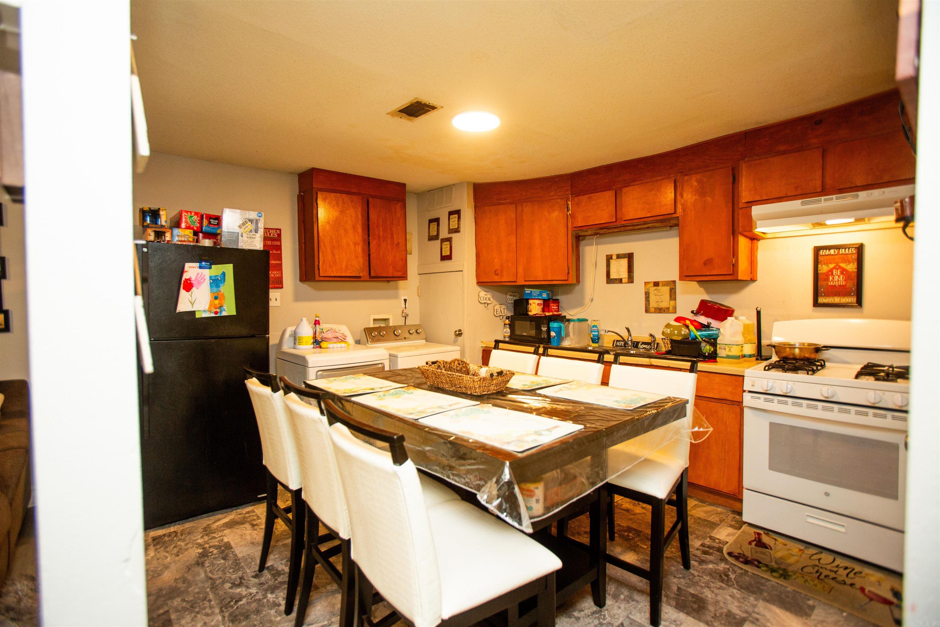 2101  Simpson  Little Rock, AR