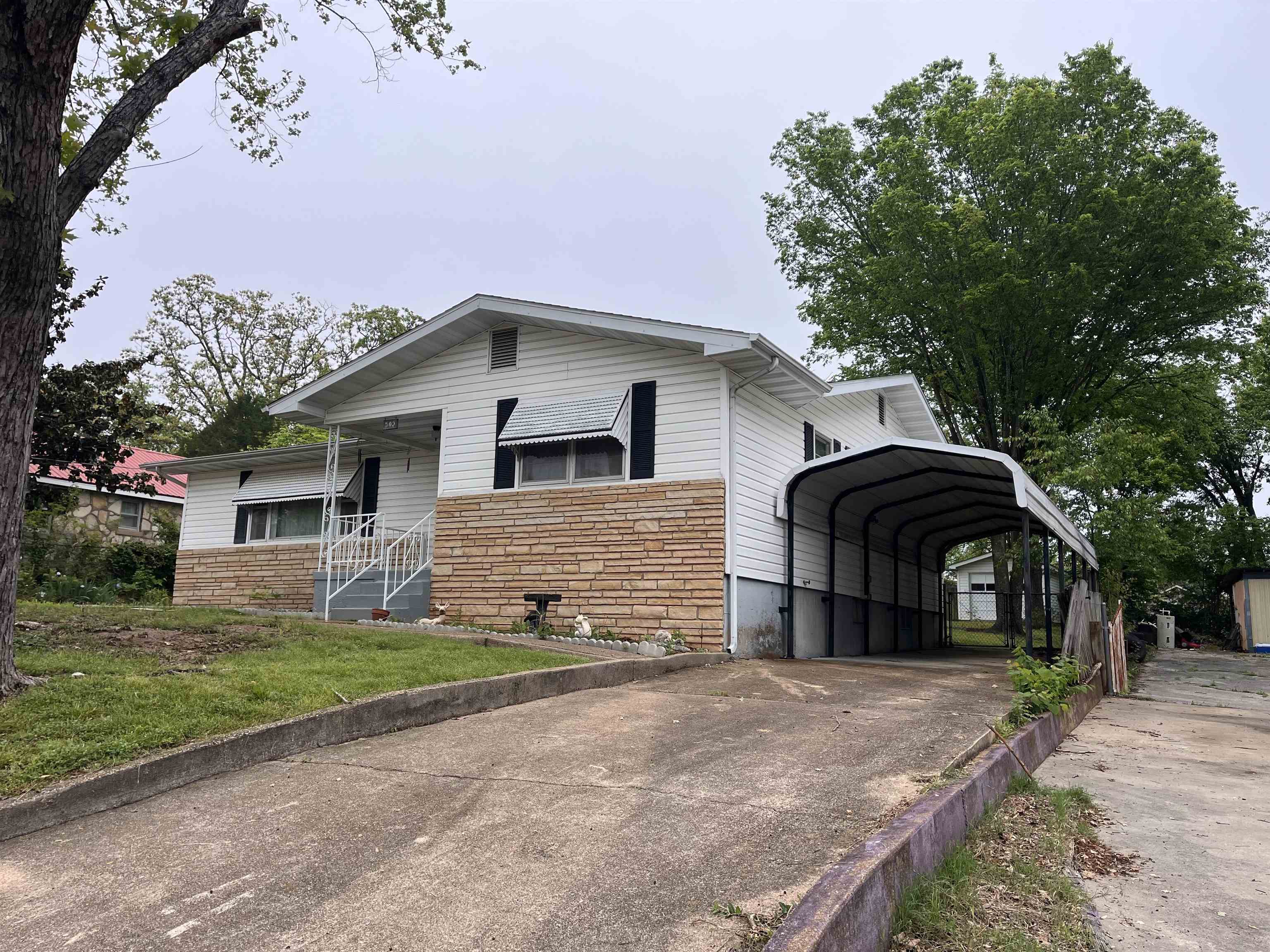 509 S 6th  Thayer, MO