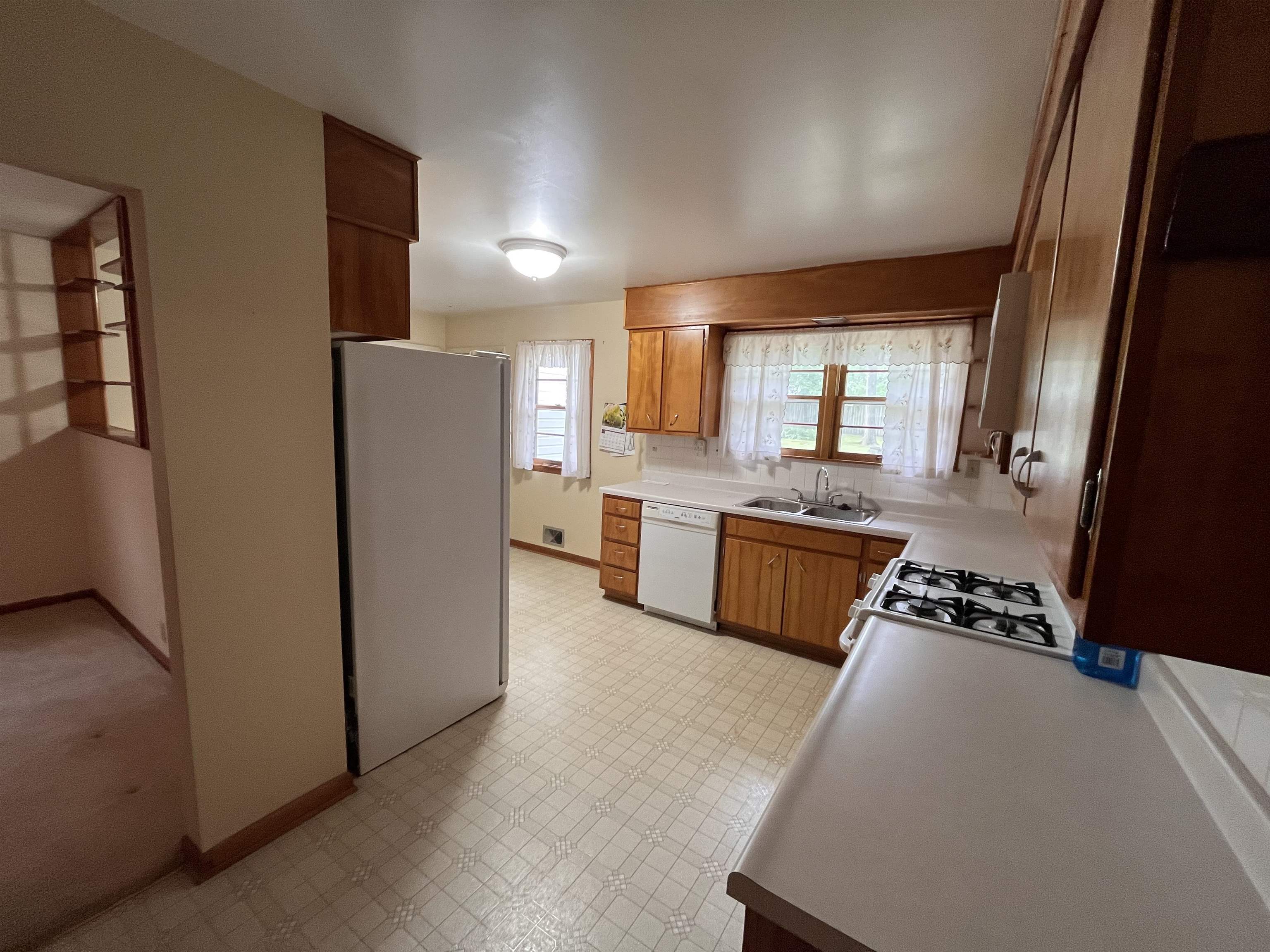 509 S 6th  Thayer, MO