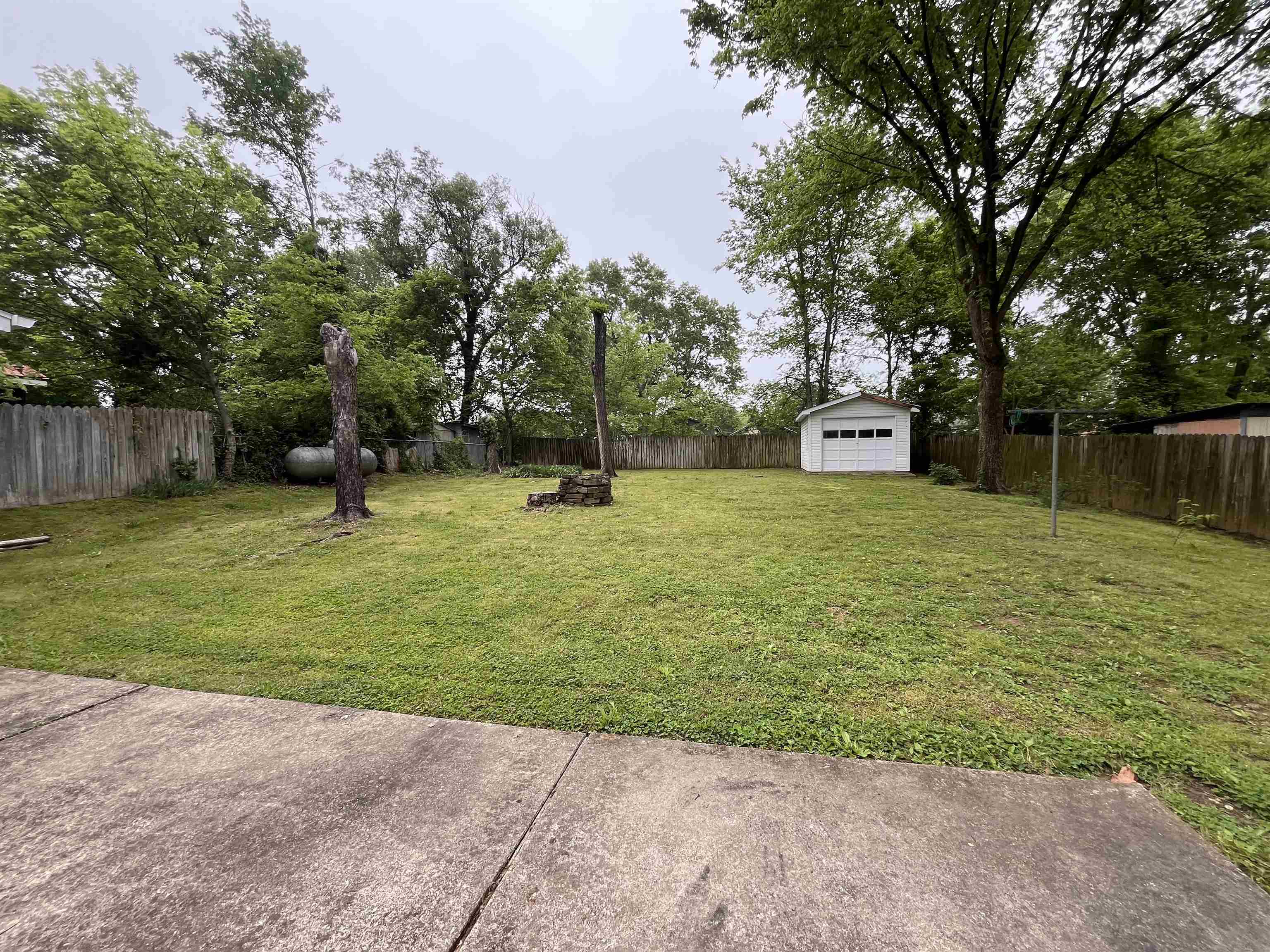 509 S 6th  Thayer, MO