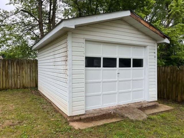 509 S 6th  Thayer, MO