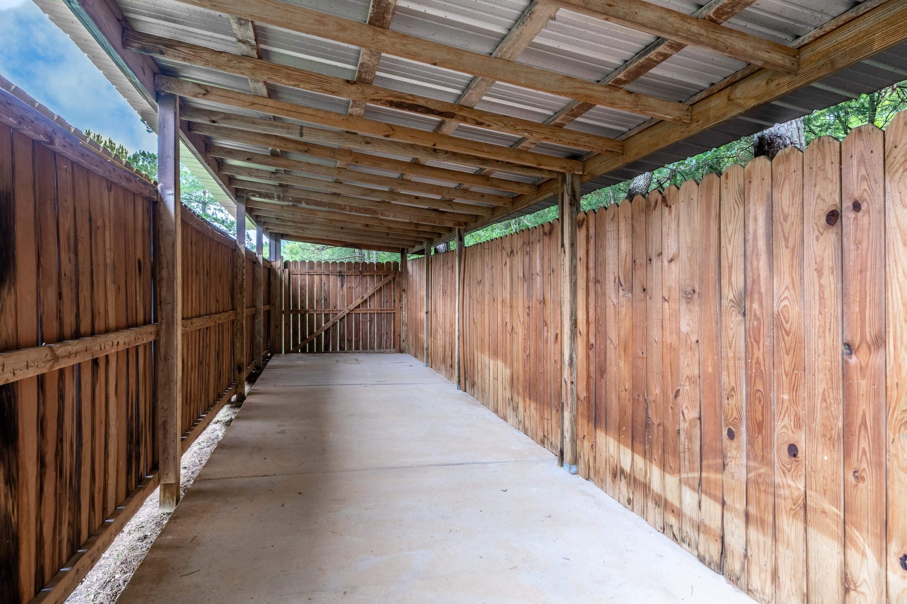 310 Round Mtn. Conway, AR 72034