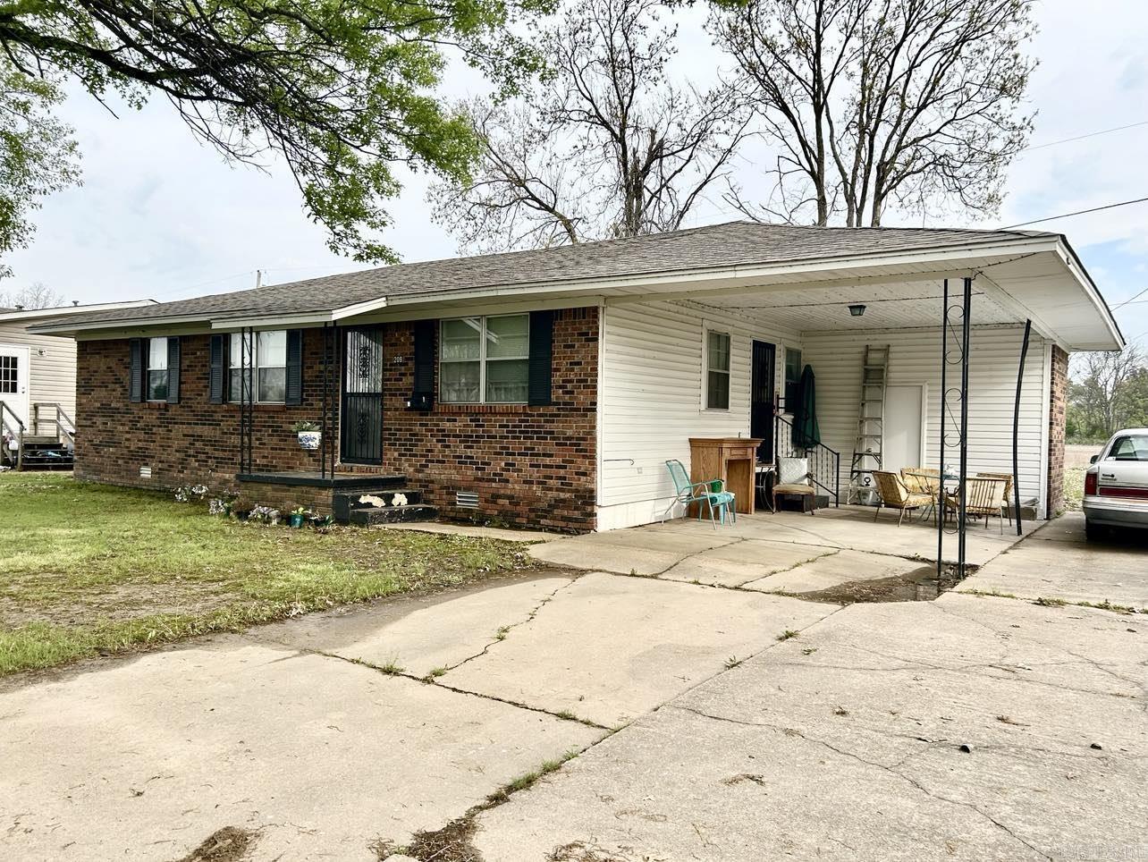 902  Sneed  Marked Tree, AR