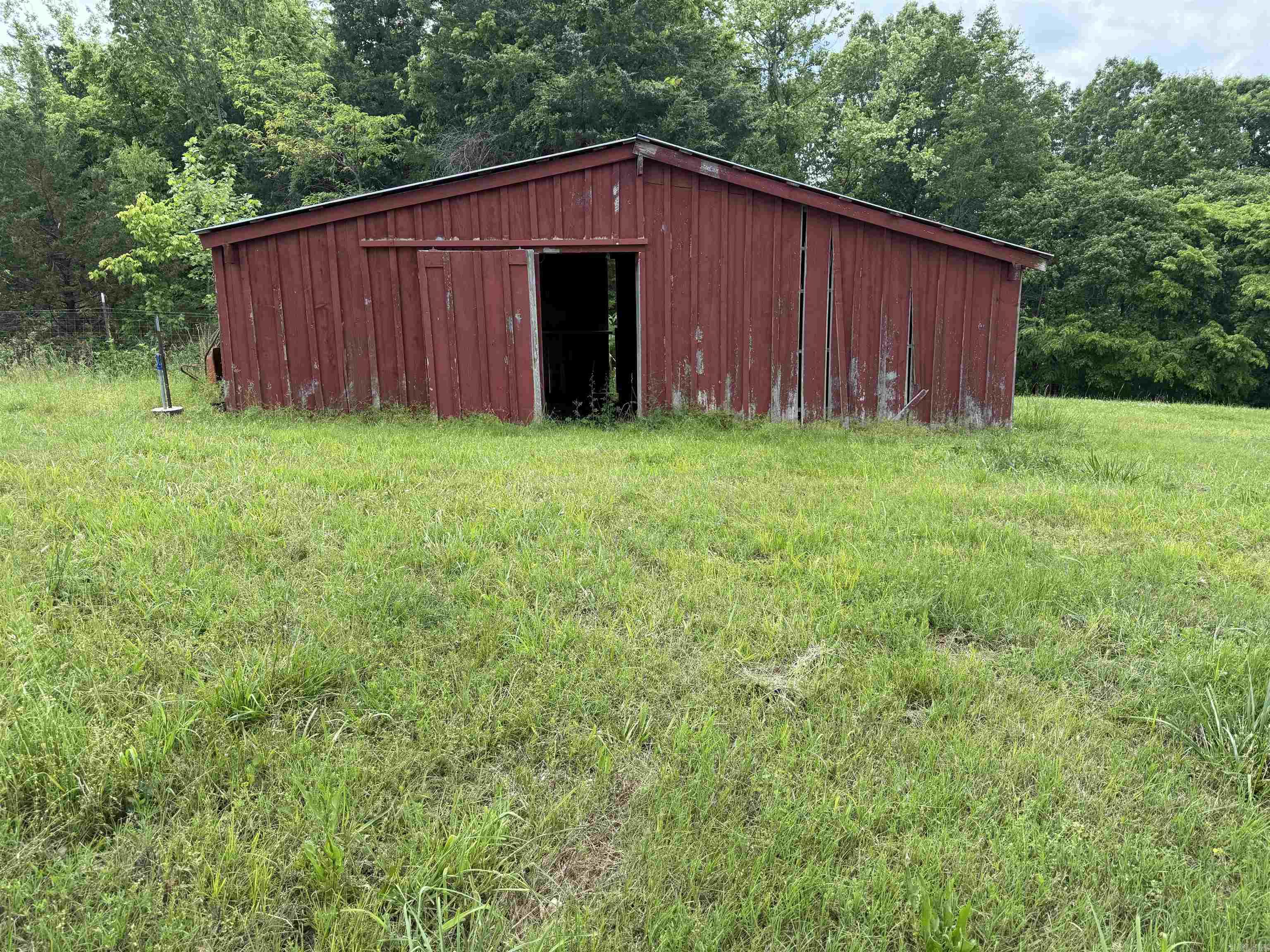 1366  Holmes  Mountain View, AR