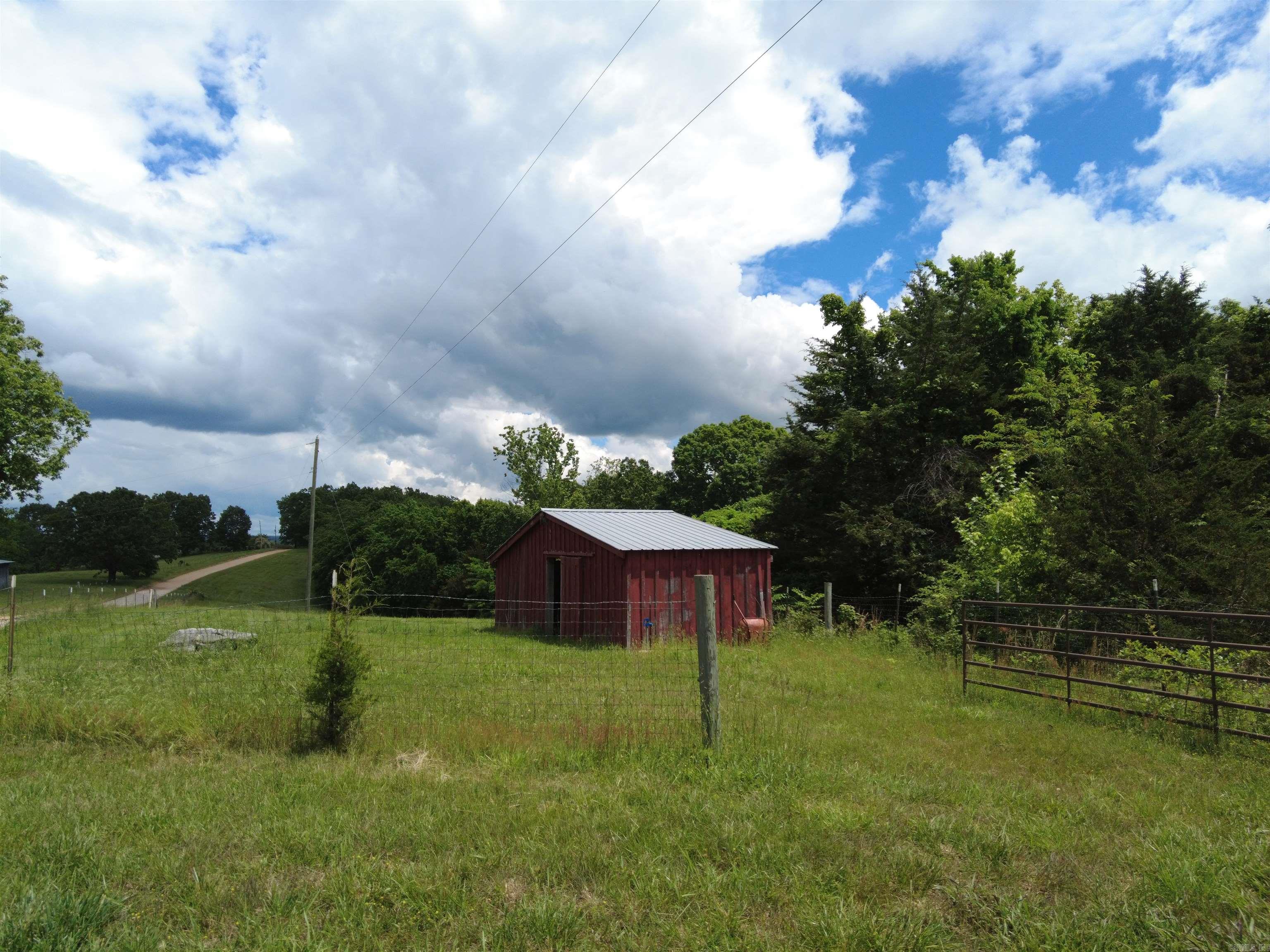 1366  Holmes  Mountain View, AR