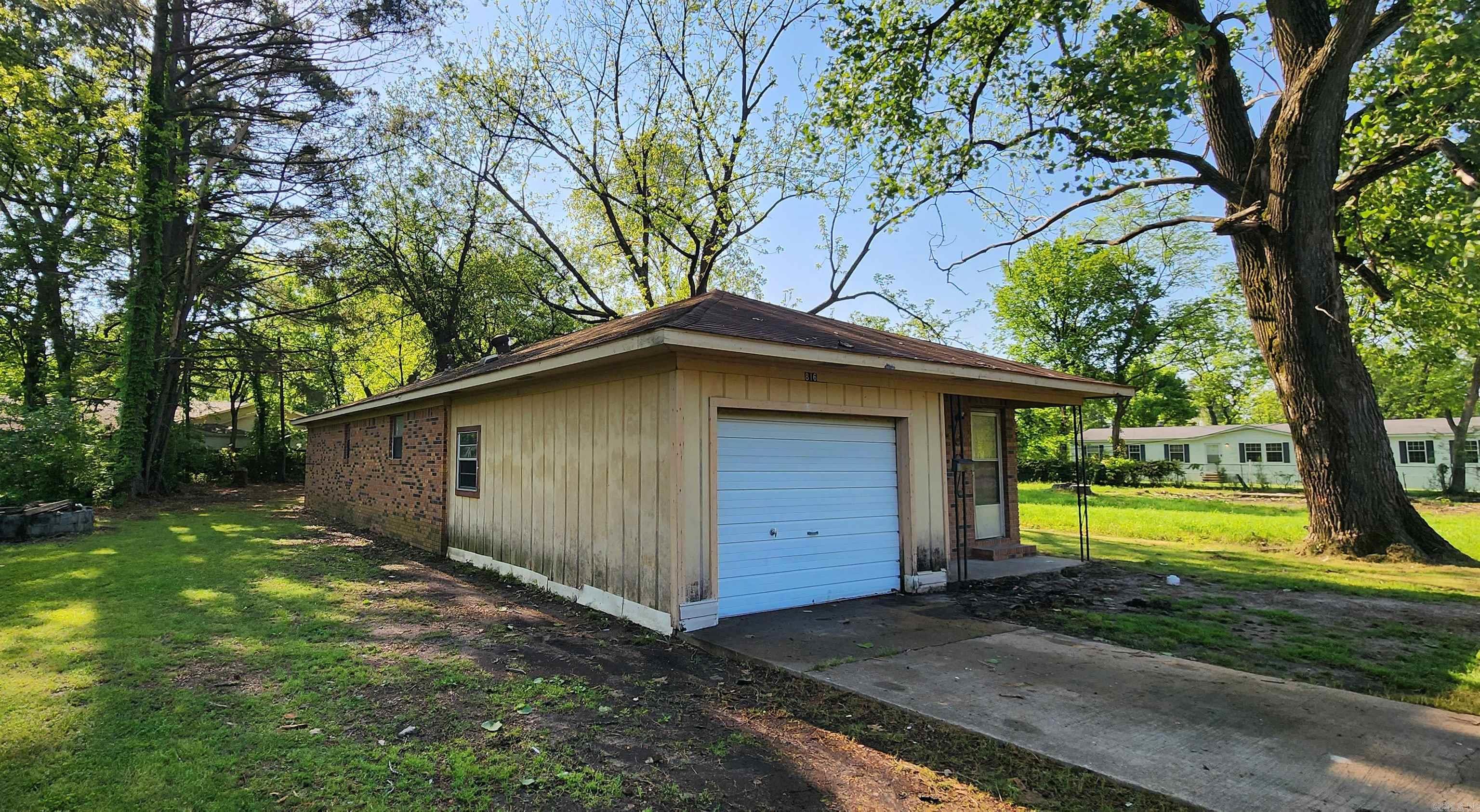 816 S Front St  Wynne, AR