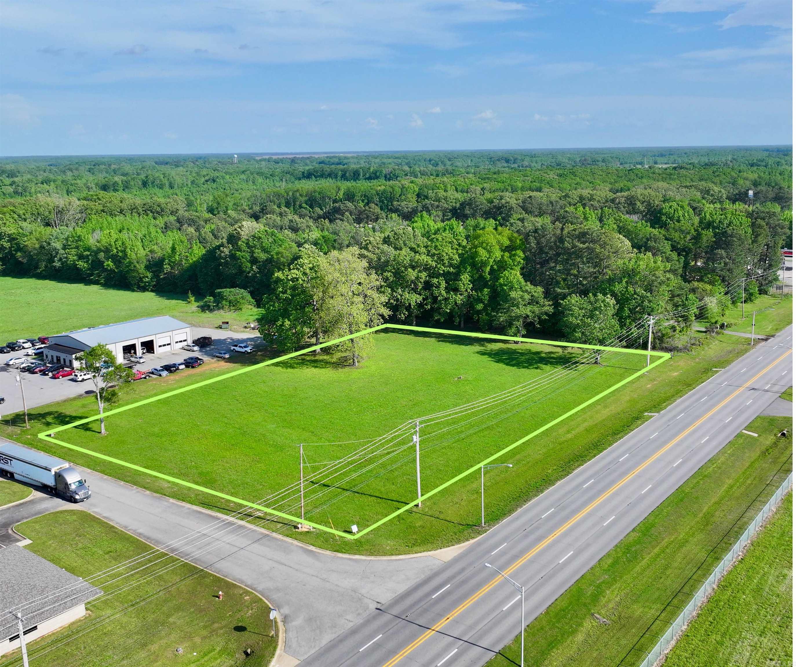 1601  Airport  Searcy, AR