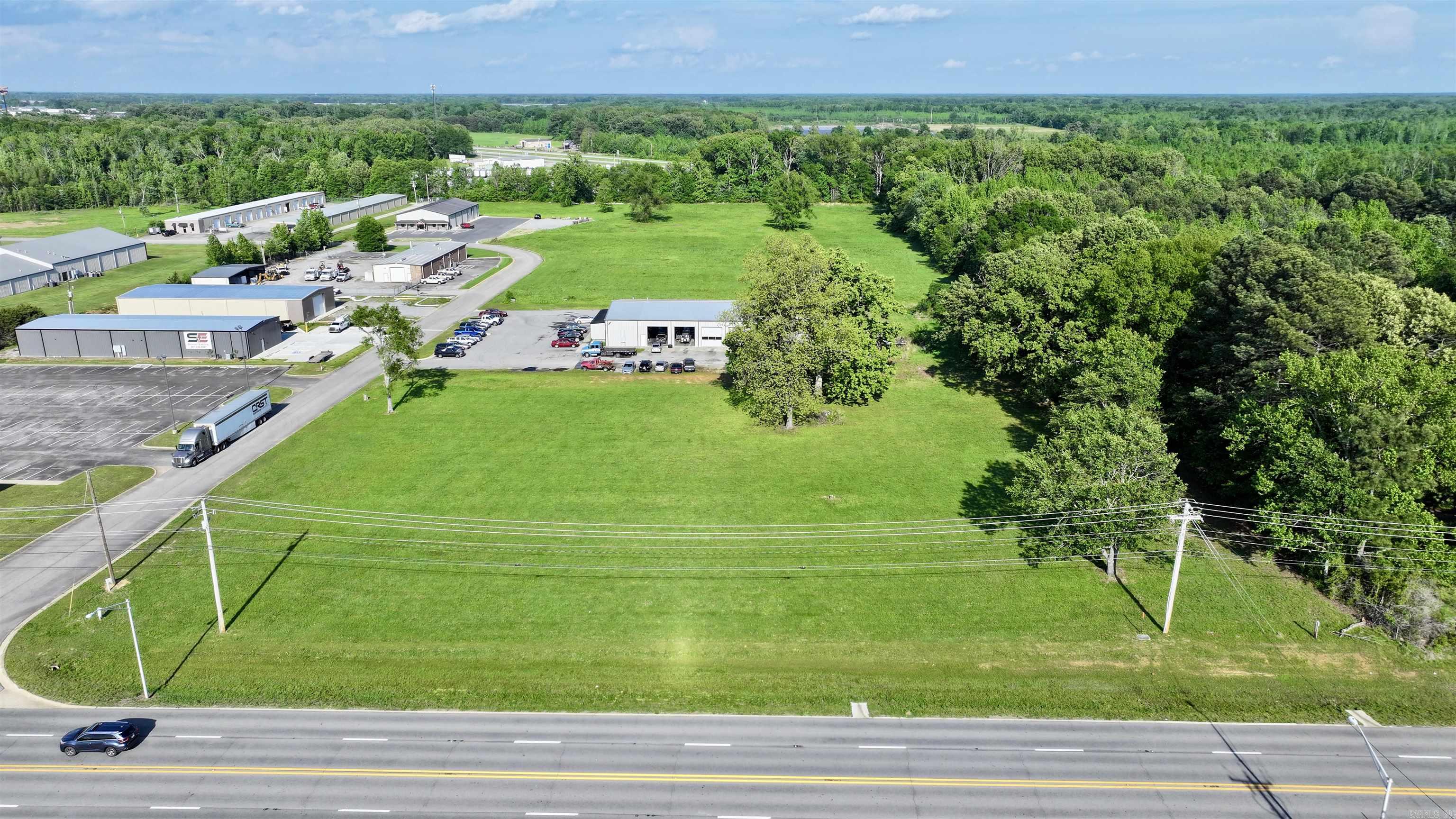 1601  Airport  Searcy, AR