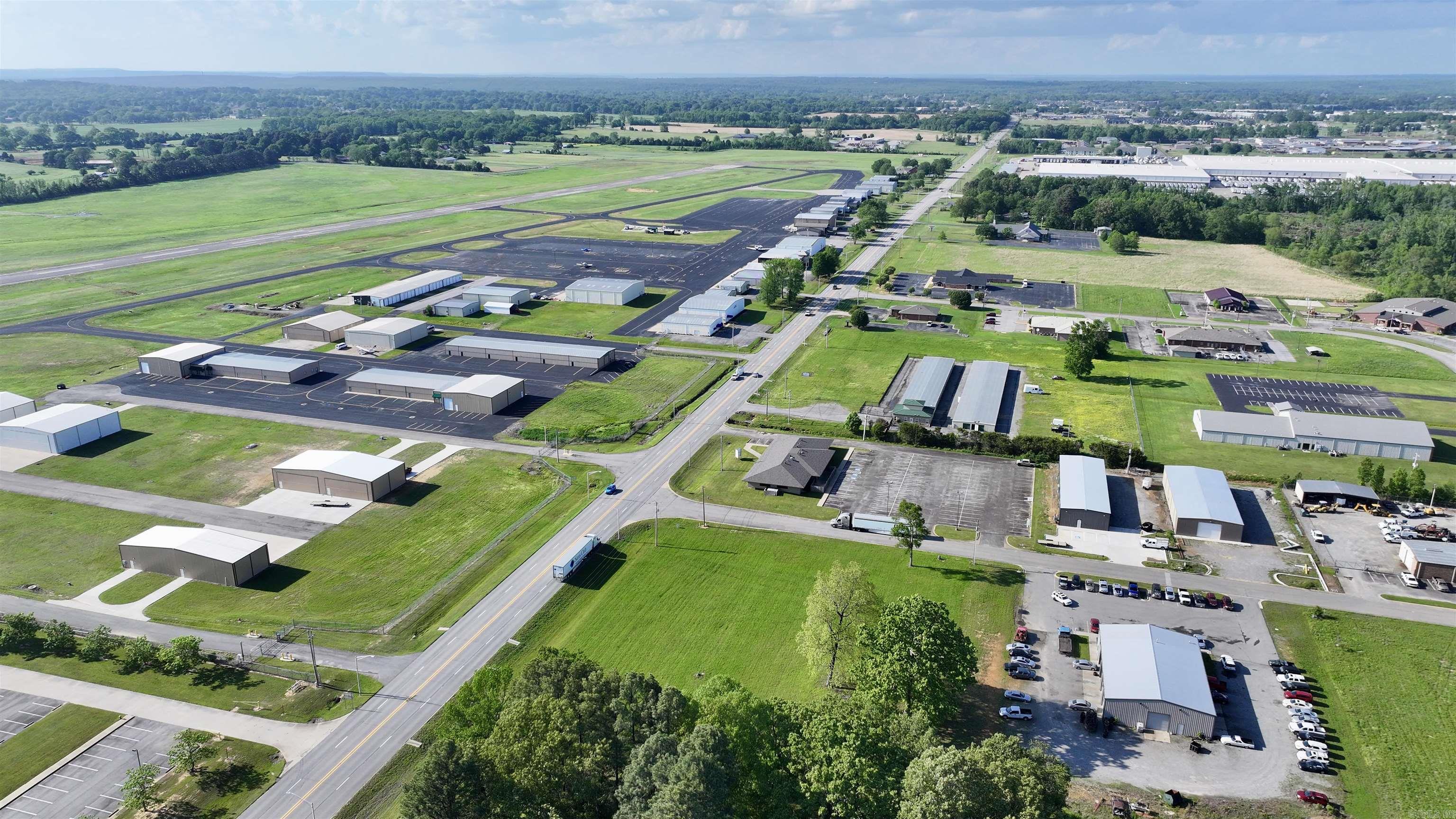 1601  Airport  Searcy, AR
