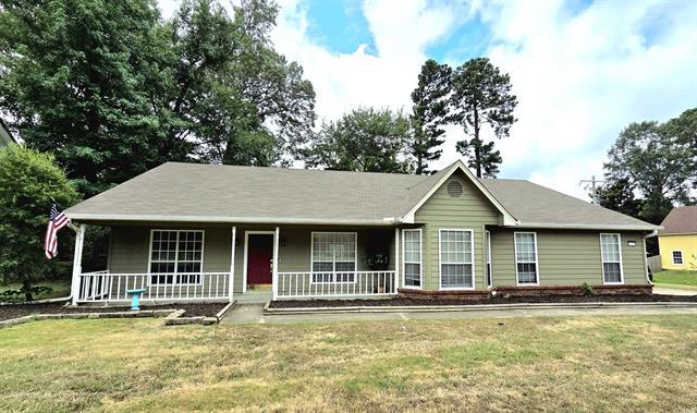 1009 S Richardson  Bryant, AR