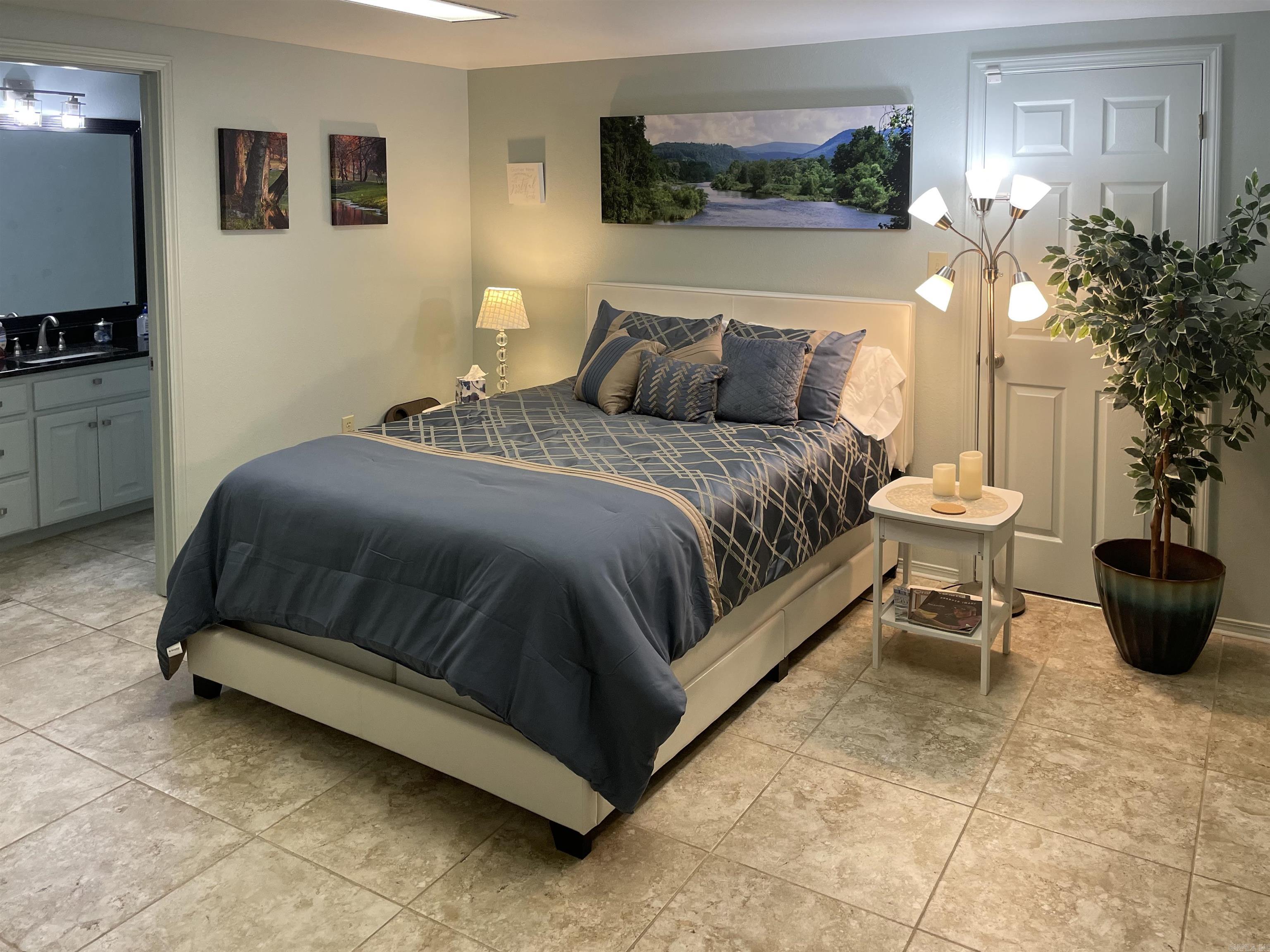 104  Silverwood  Hot Springs, AR