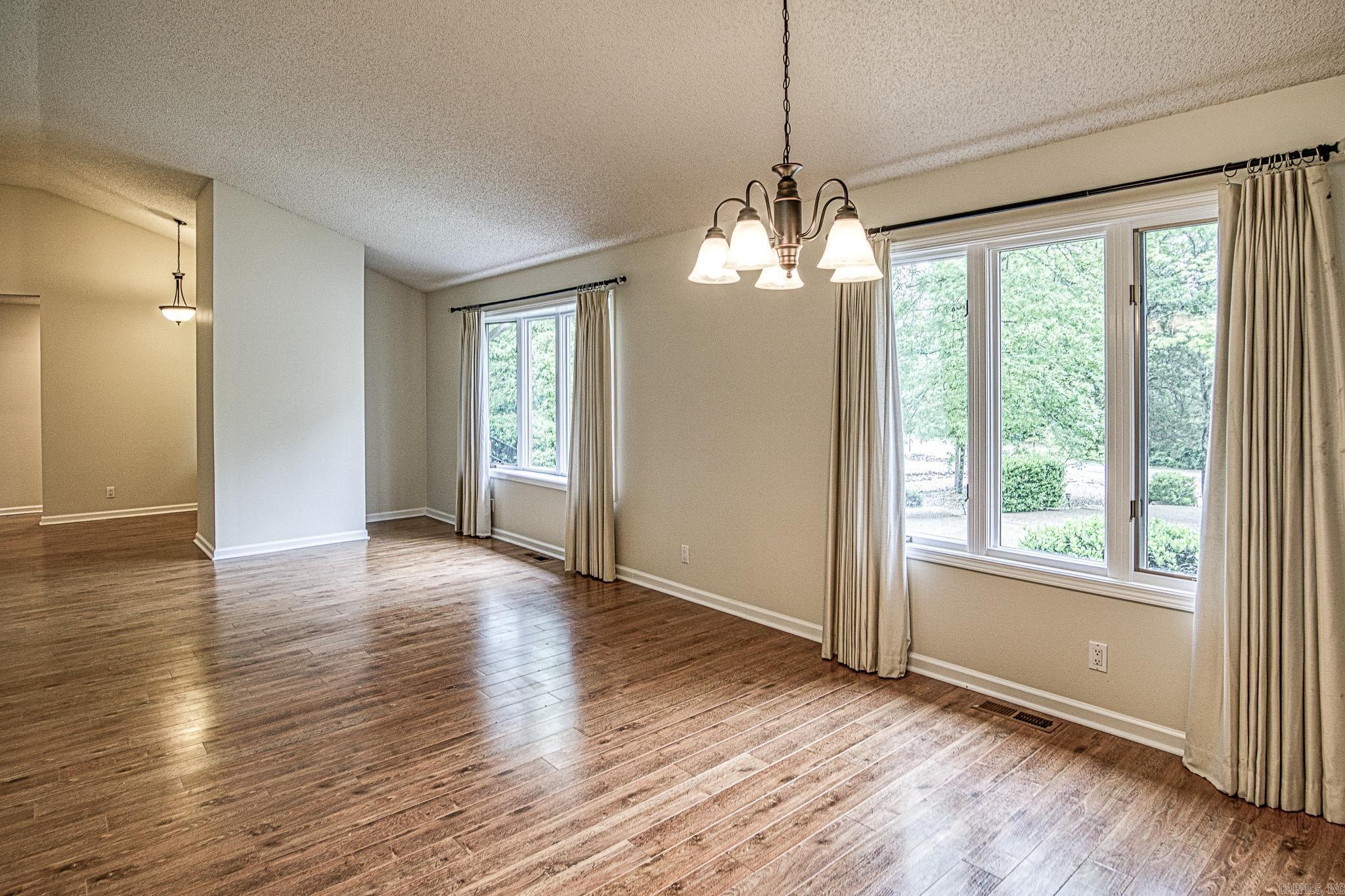 23  Villacarriedo Dr.  Hot Springs Village, AR
