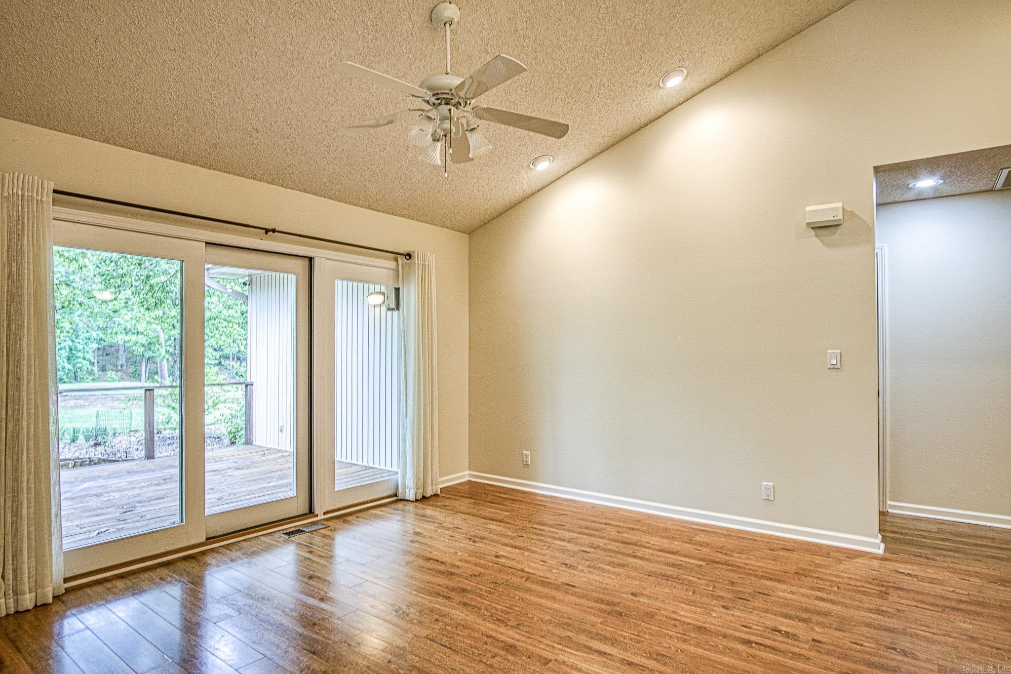 23  Villacarriedo Dr.  Hot Springs Village, AR