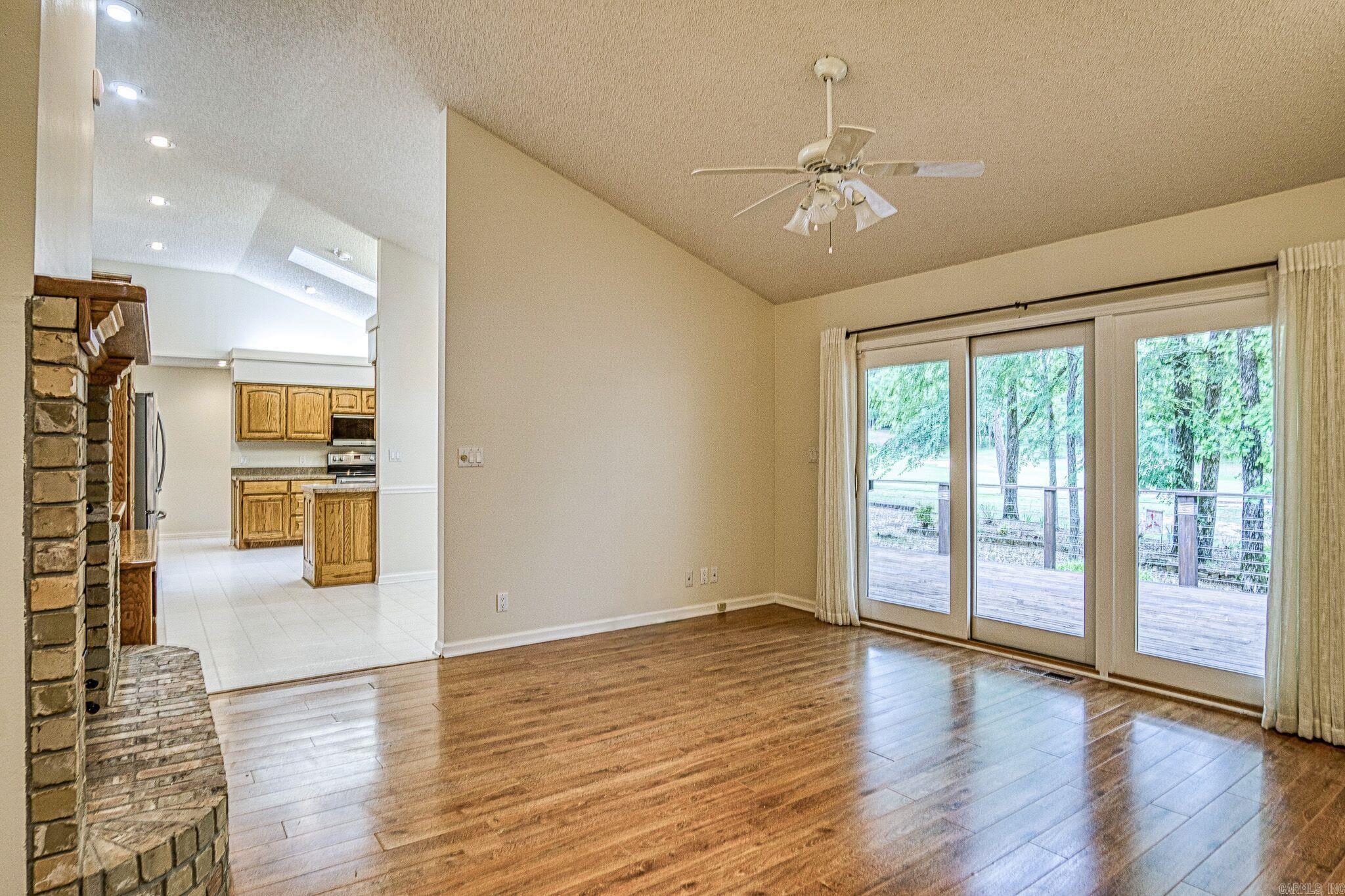 23  Villacarriedo Dr.  Hot Springs Village, AR