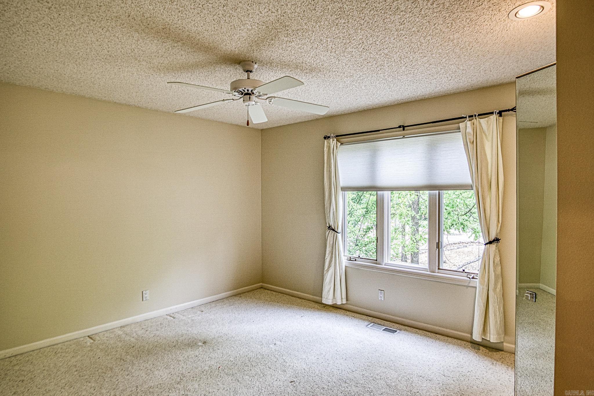 23  Villacarriedo Dr.  Hot Springs Village, AR