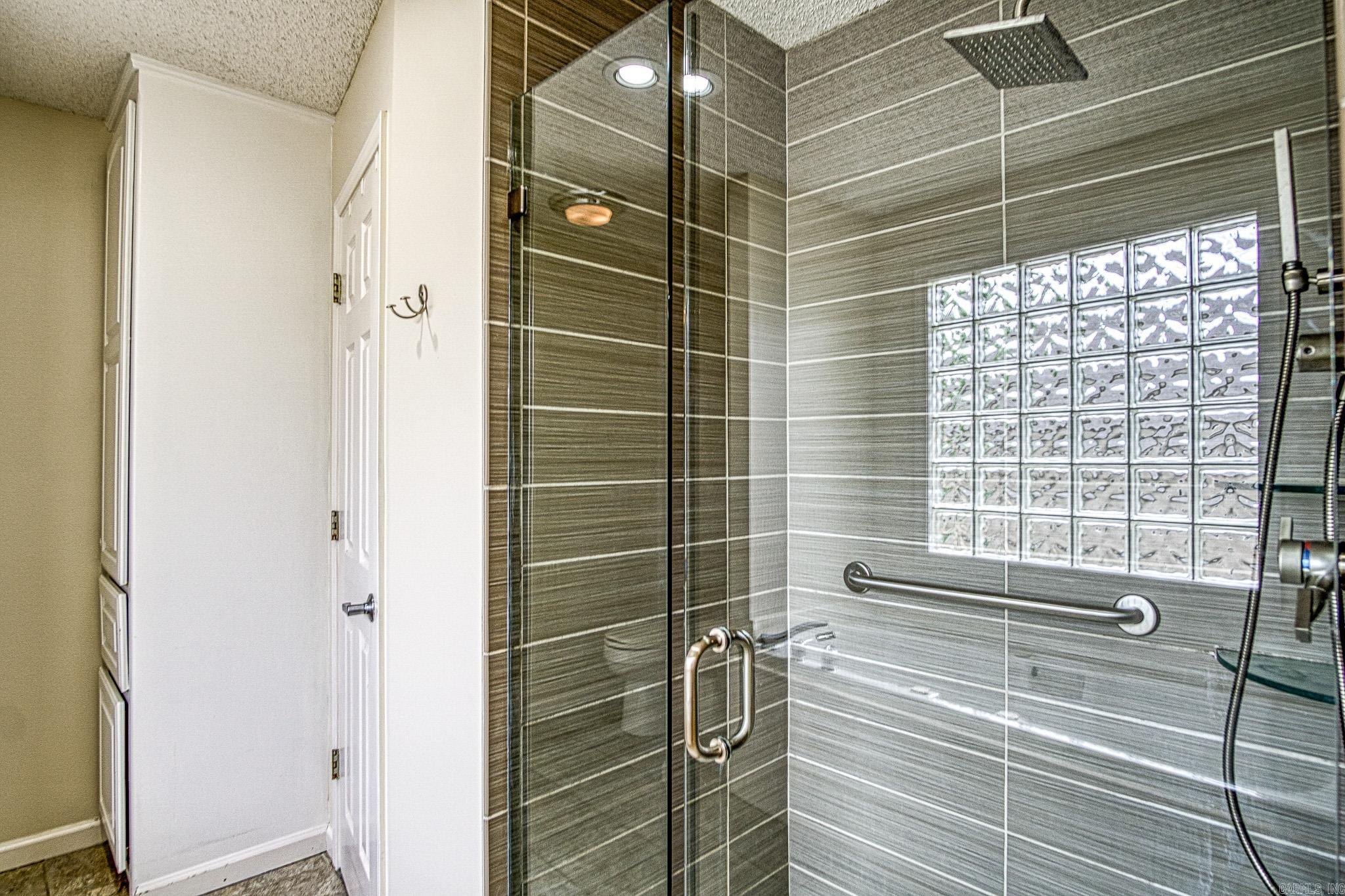 23  Villacarriedo Dr.  Hot Springs Village, AR