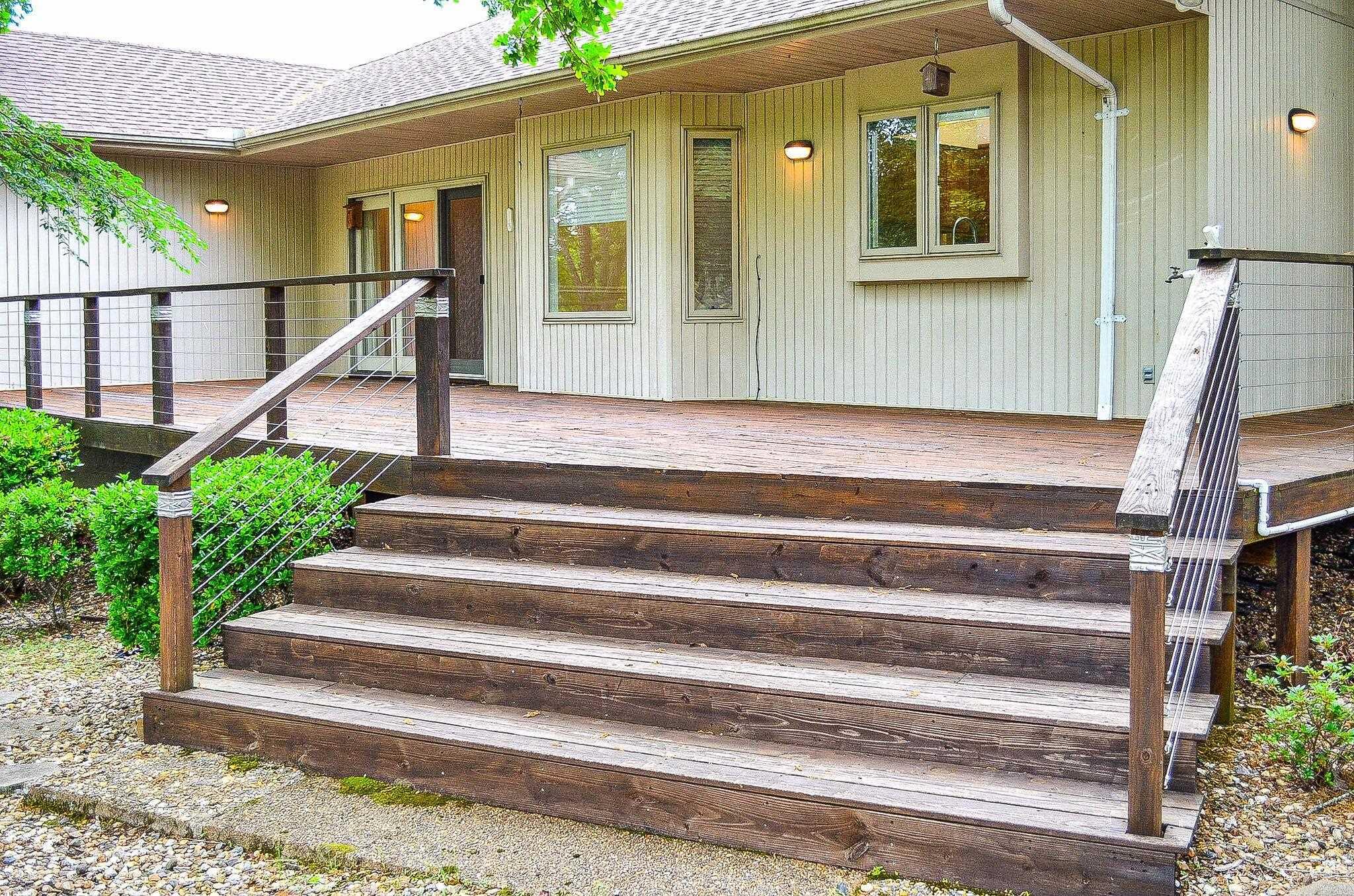 23  Villacarriedo Dr.  Hot Springs Village, AR