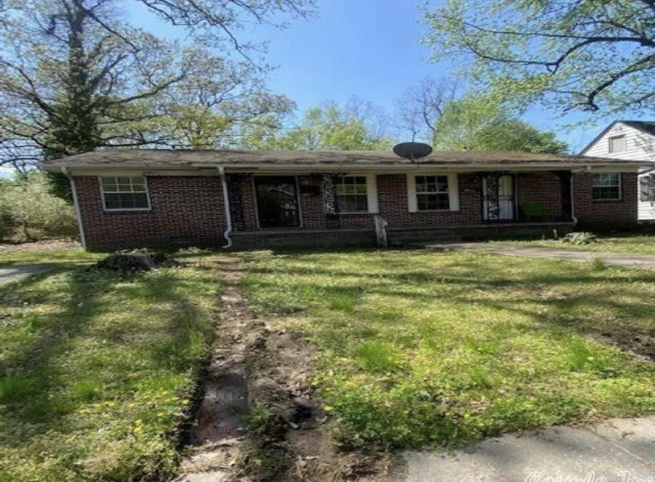816 & 816 1/2 W 14th Ave  Pine Bluff, AR