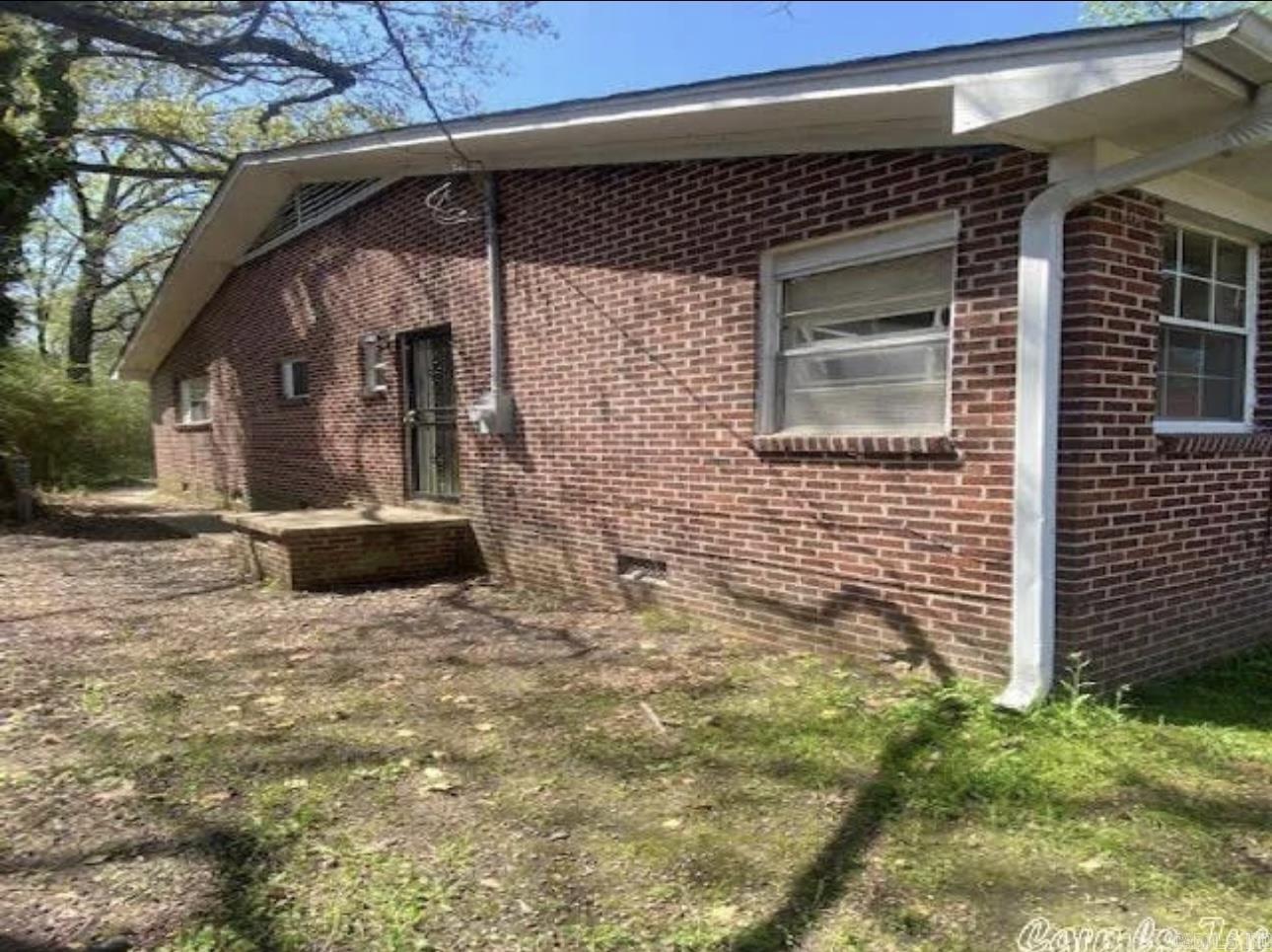 816 & 816 1/2 W 14th Ave  Pine Bluff, AR