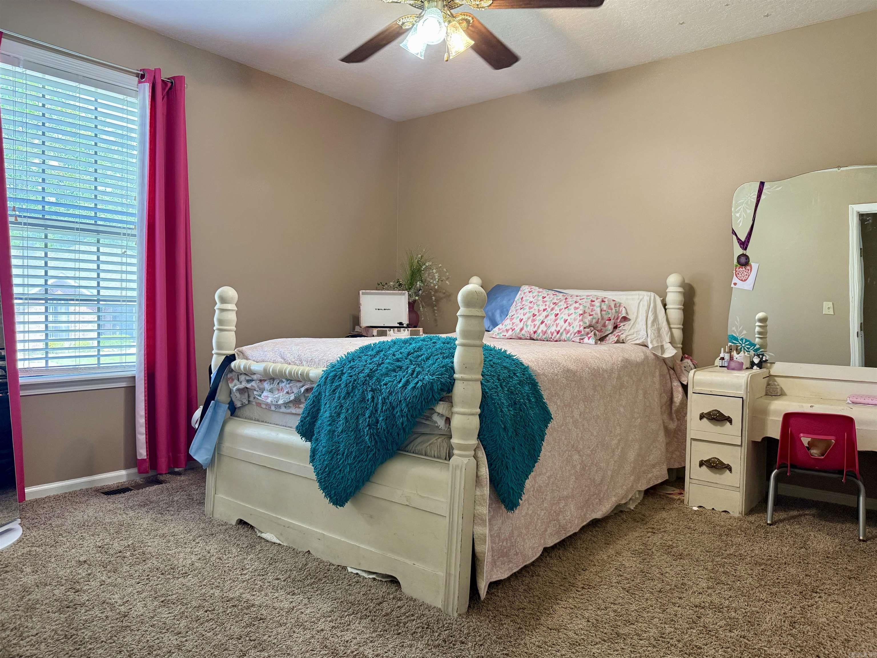 1702  Robinwood  Paragould, AR