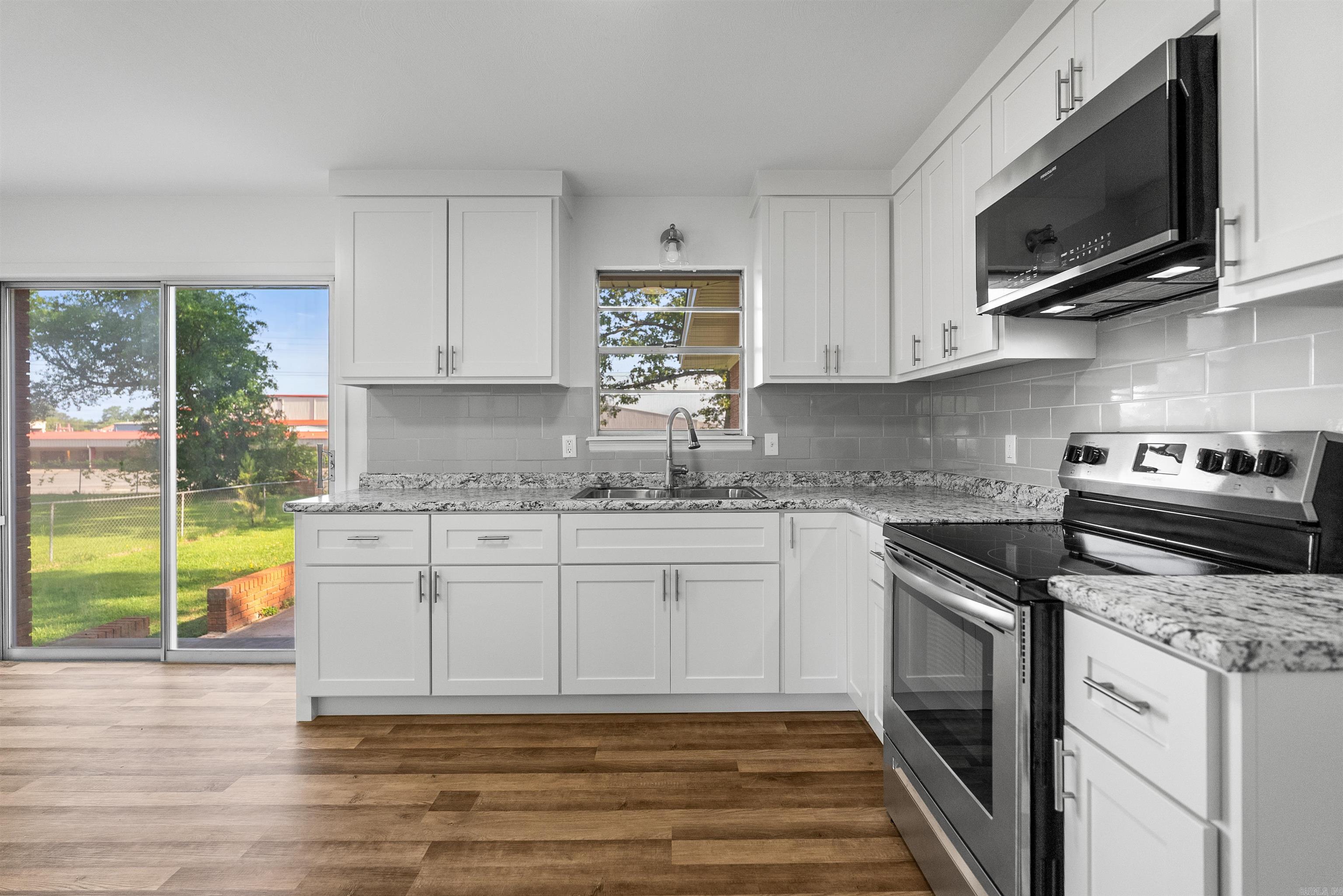 12  Lillie  Cabot, AR