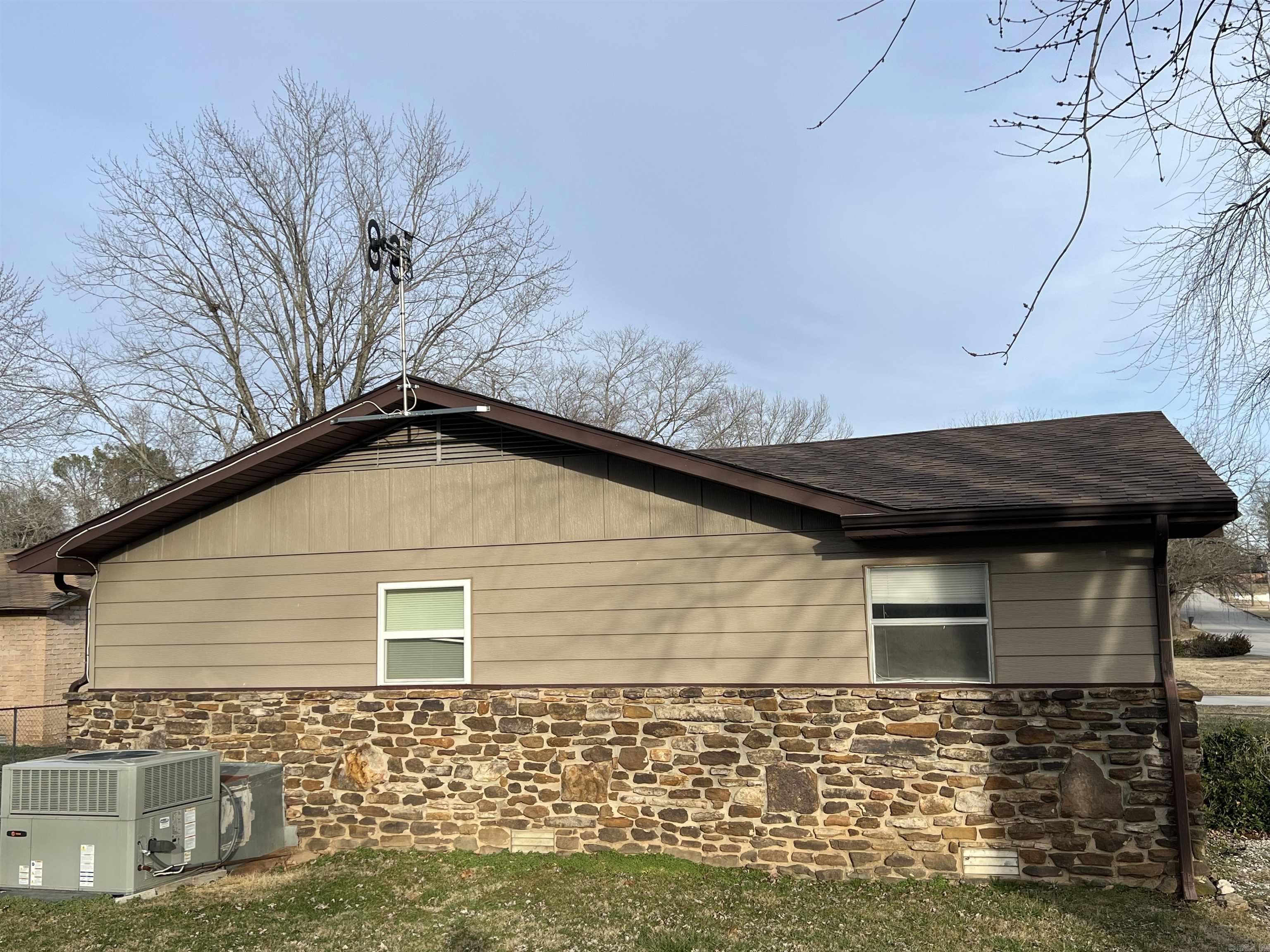 903  Hester  Harrison, AR