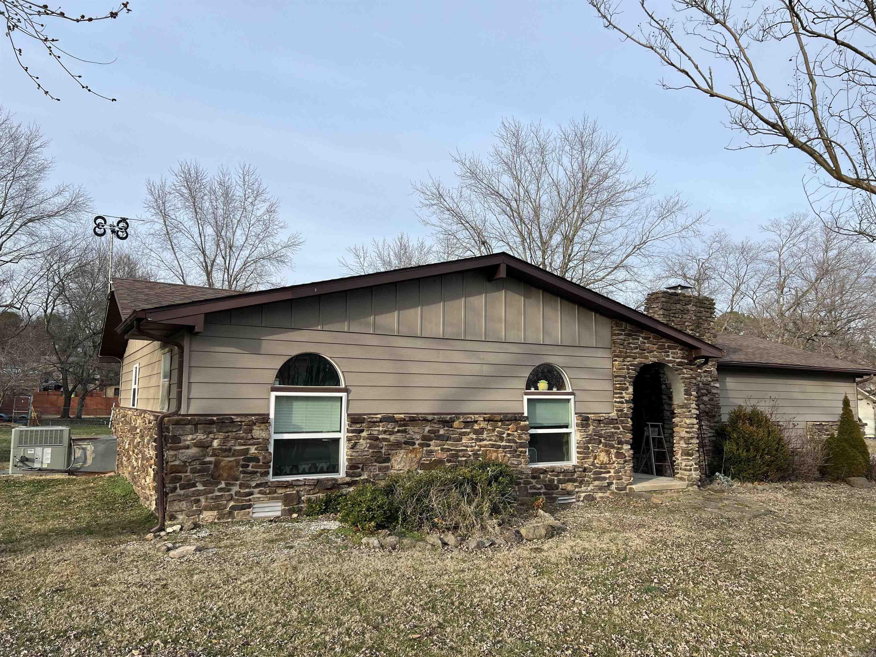 903  Hester  Harrison, AR