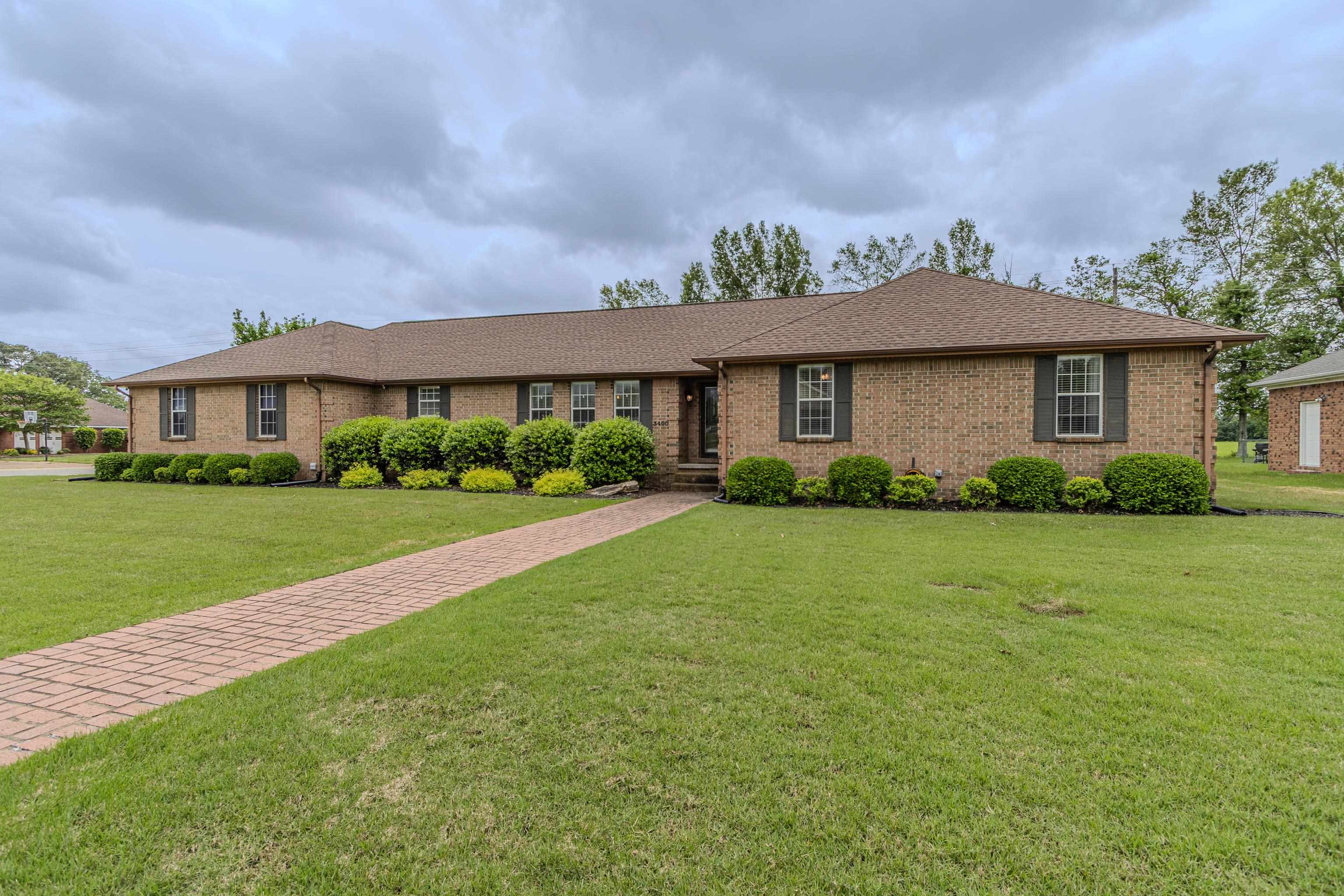 3400 Willow Lane