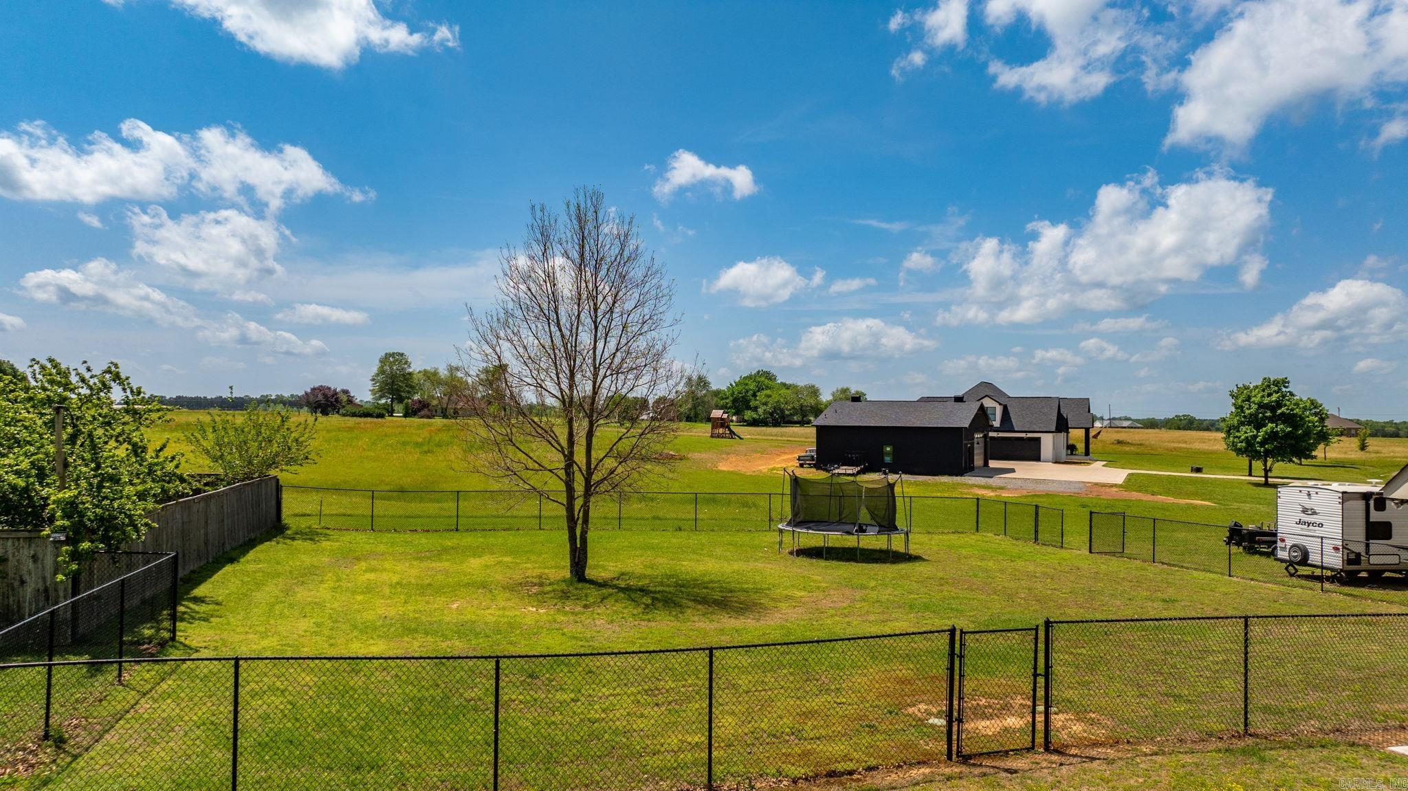73  Win Meadow Lane  Greenbrier, AR