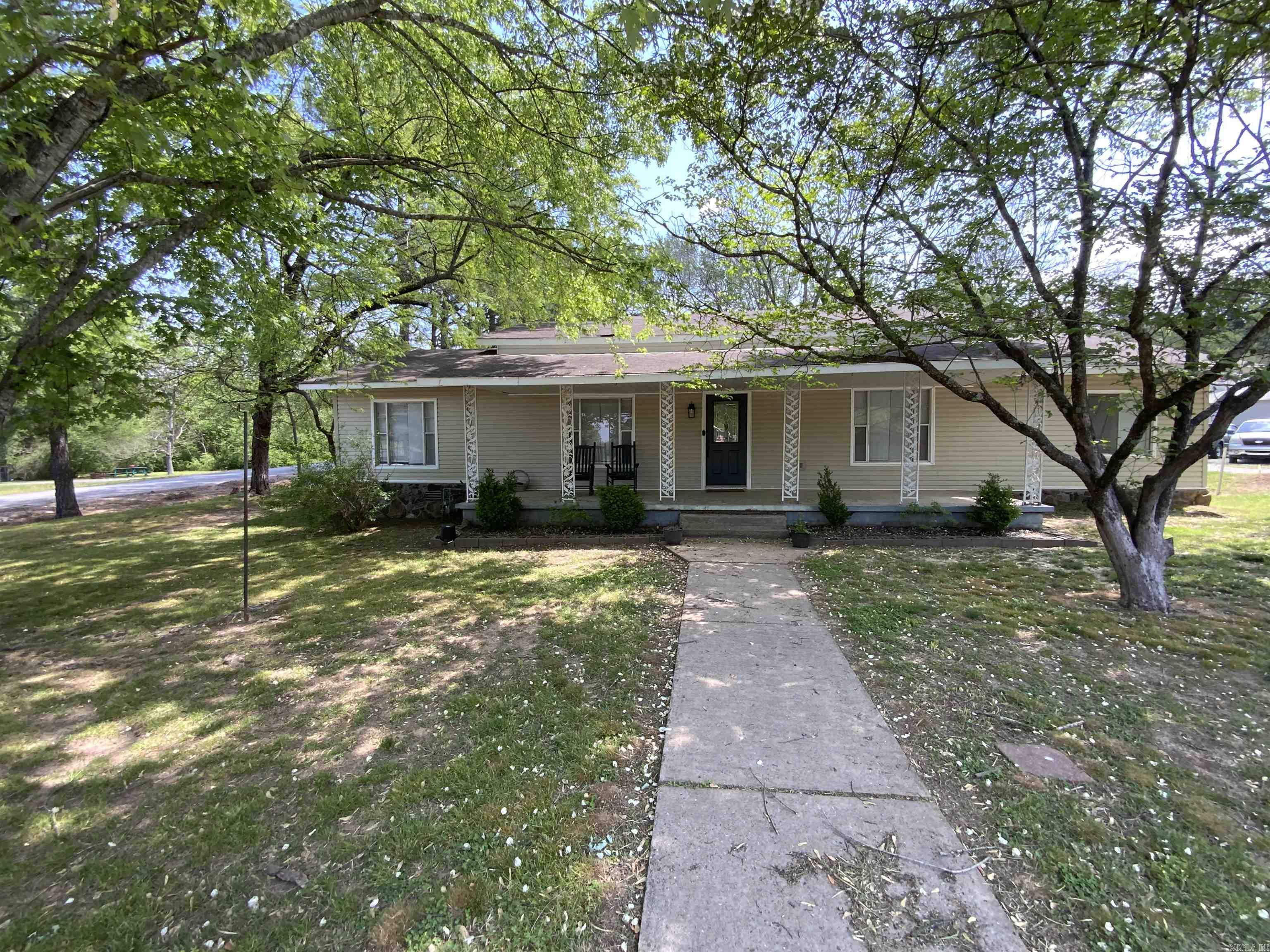 1101 S 8th  Heber Springs, AR