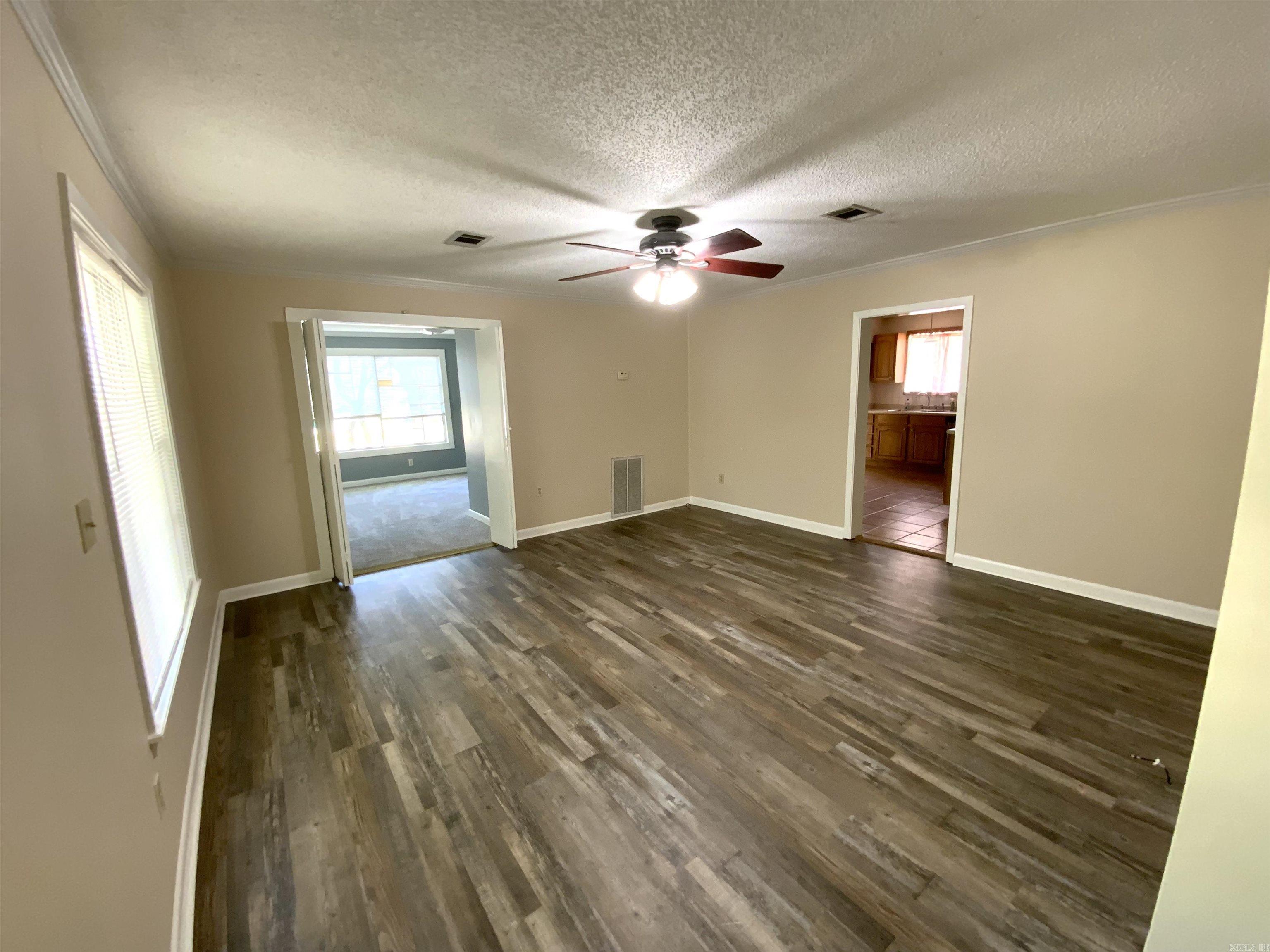 1101 S 8th  Heber Springs, AR