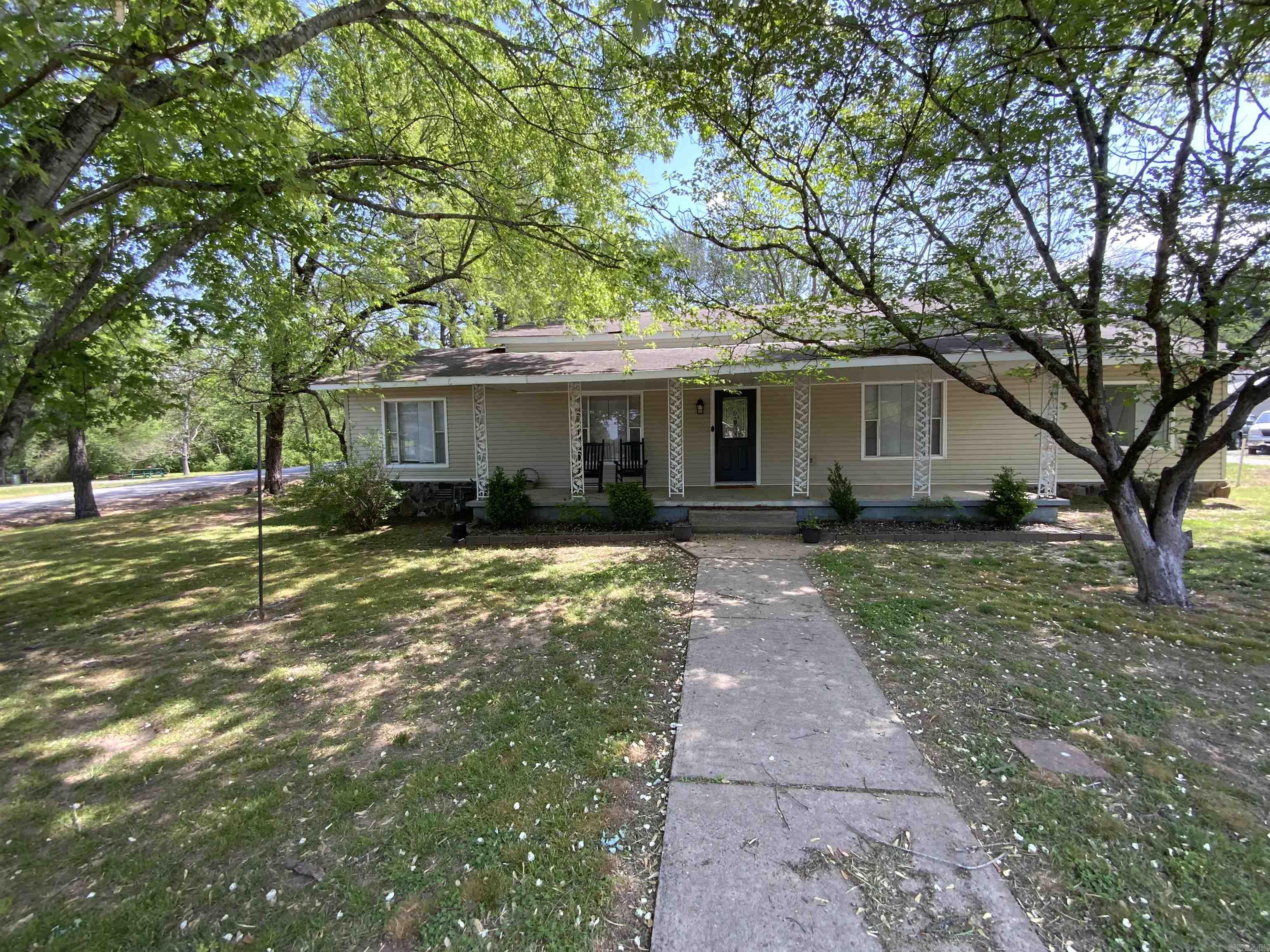 1101 S 8th  Heber Springs, AR