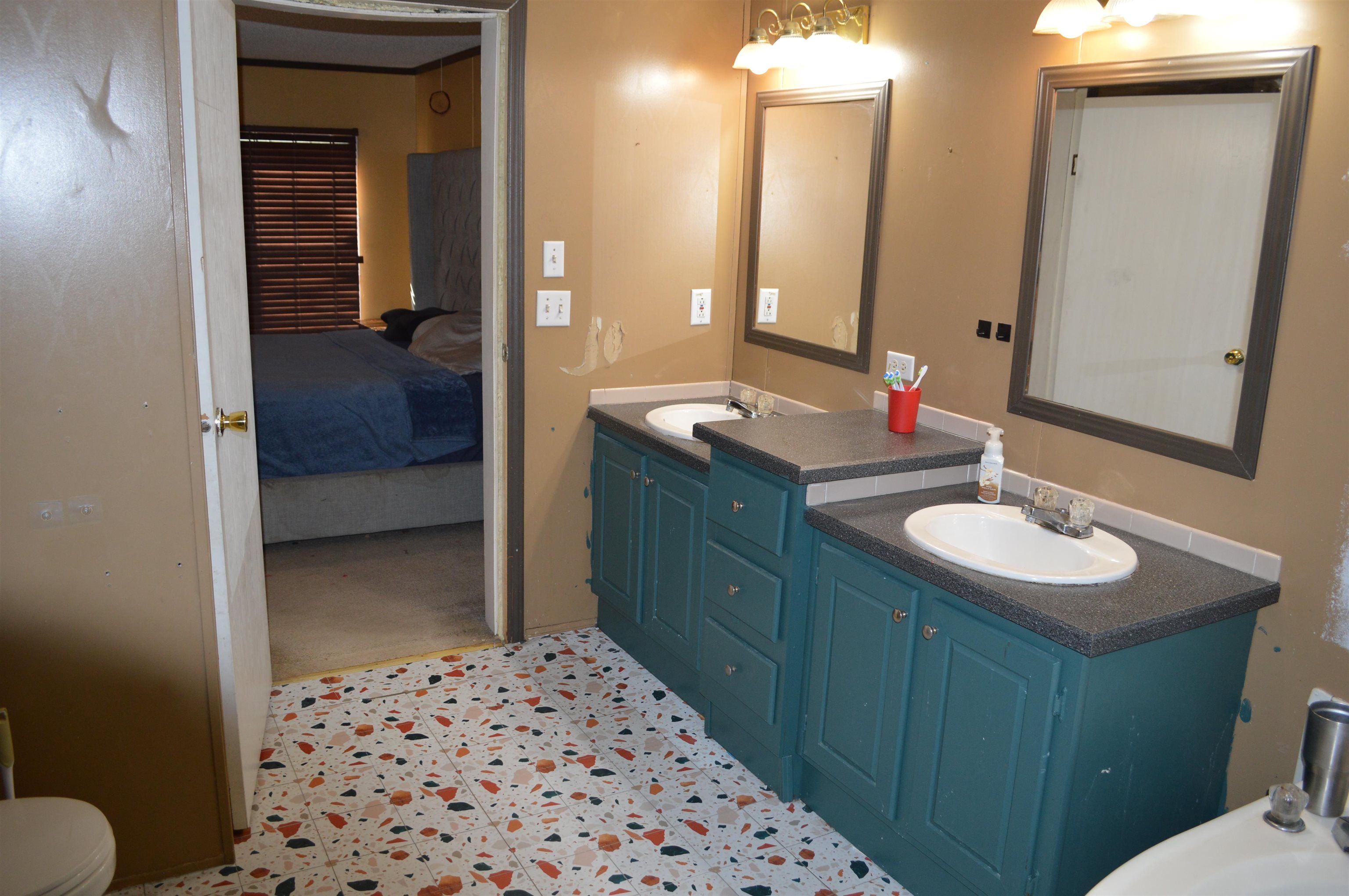 7190 Old Military  Harrisburg, AR