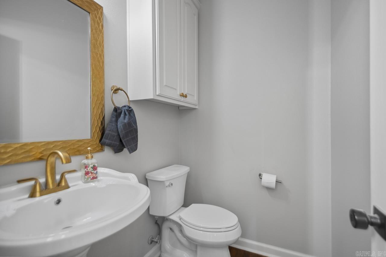 2806 Woodsgate  Little Rock, AR