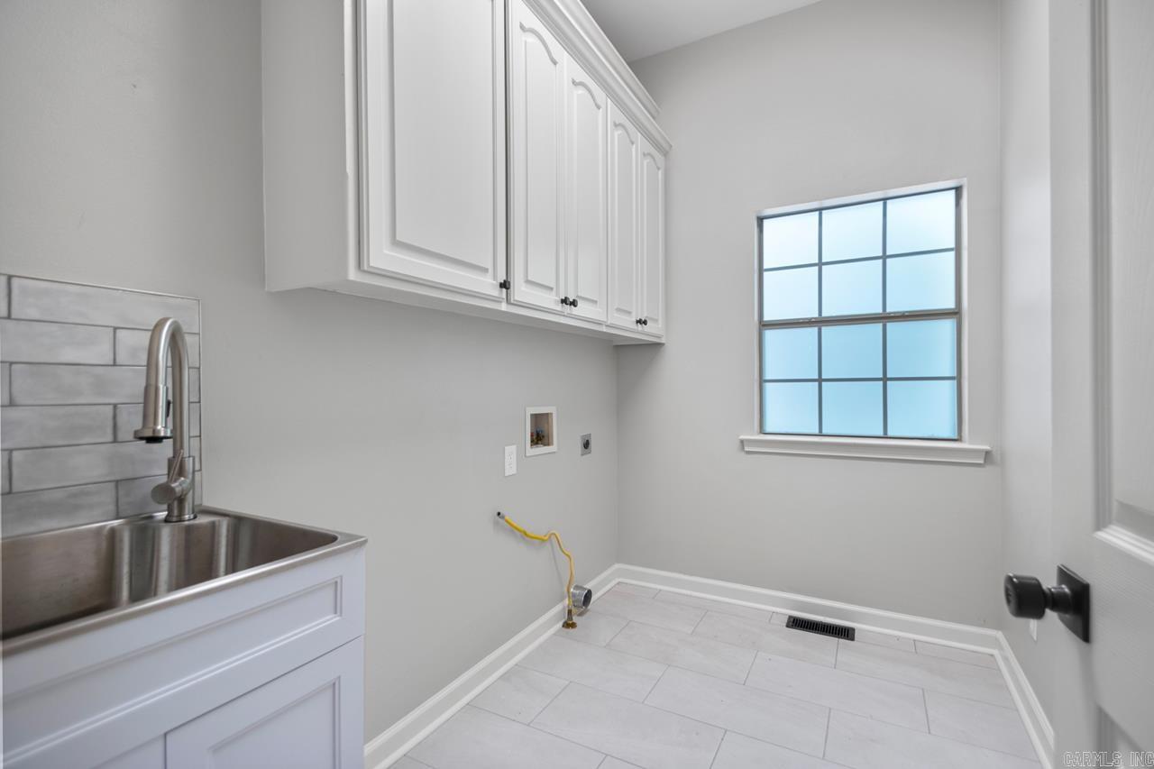 2806 Woodsgate Drive Little Rock, AR 72211-4465